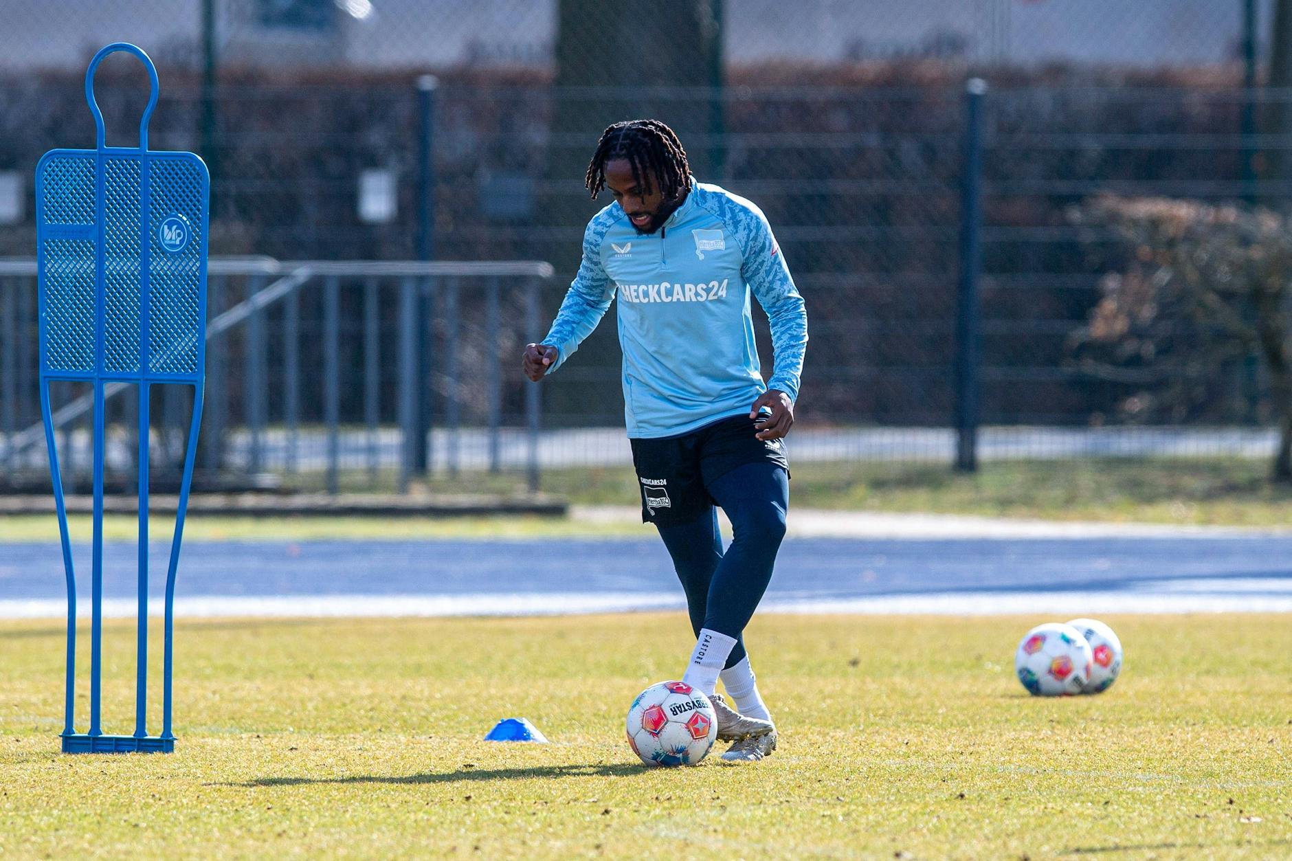 Neue Hoffnung bei Hertha BSC: Kämpfer Deyo Zeefuik ist nach seiner Knieverletzung wieder am Ball