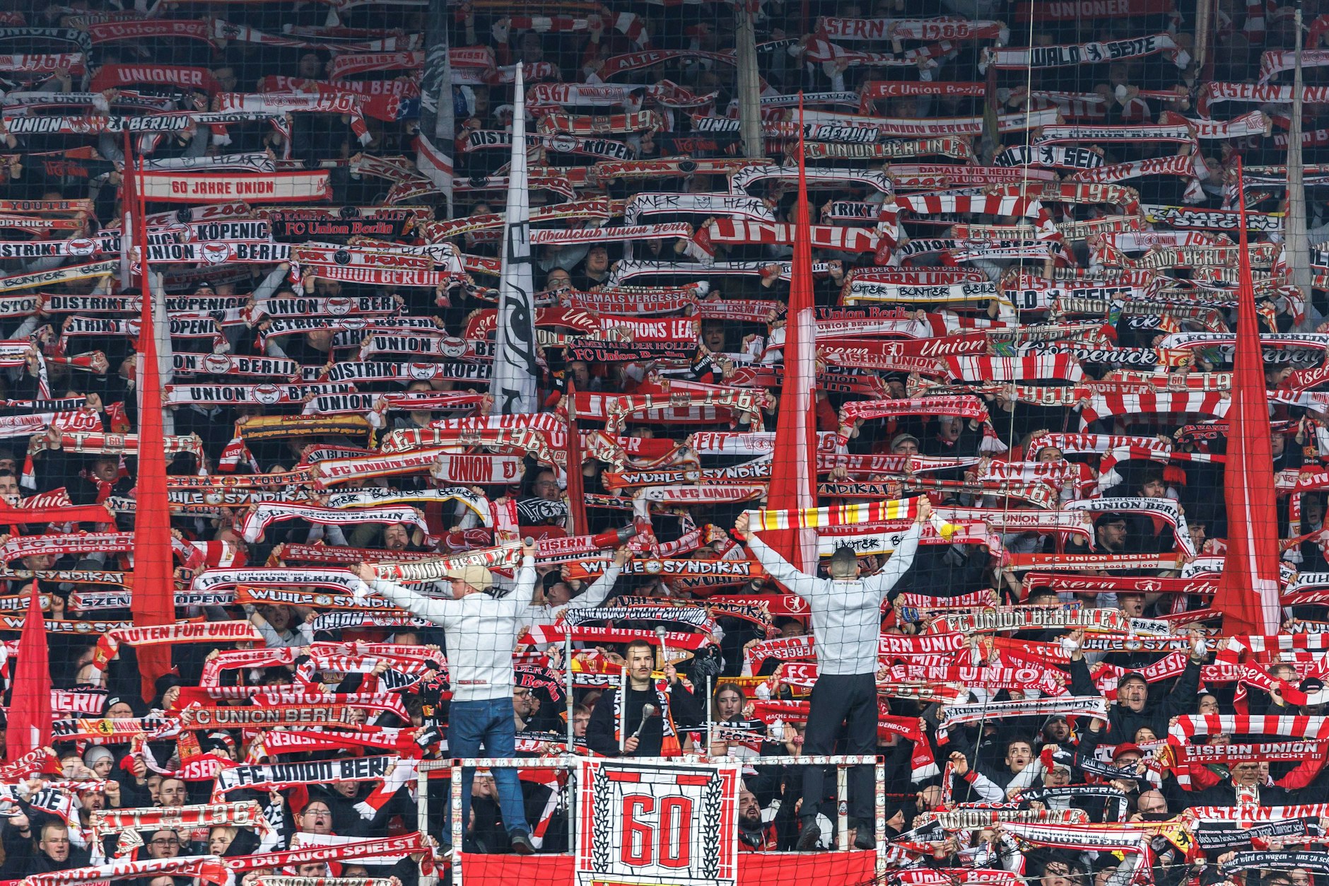 Auf die Fans des 1. FC Union Berlin können sich sowohl die Frauen als auch die Männer verlassen. Am Wochenende läuft sogar ein Bundesliga-Spiel im Free-TV.