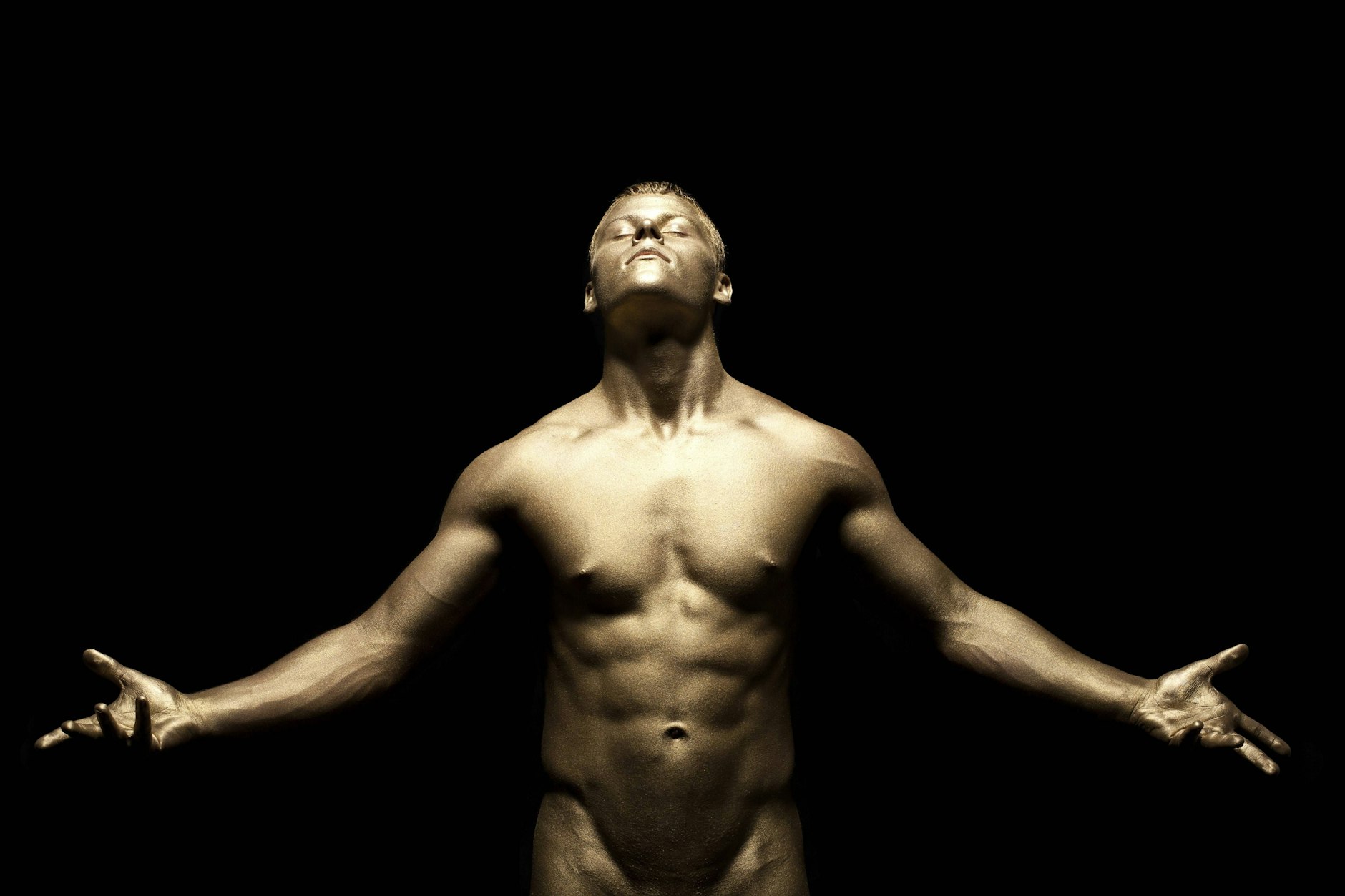 Mischung aus Beautyroutine, Fitness-Optimierung und Onlinedating-Strategie: Looksmaxxing