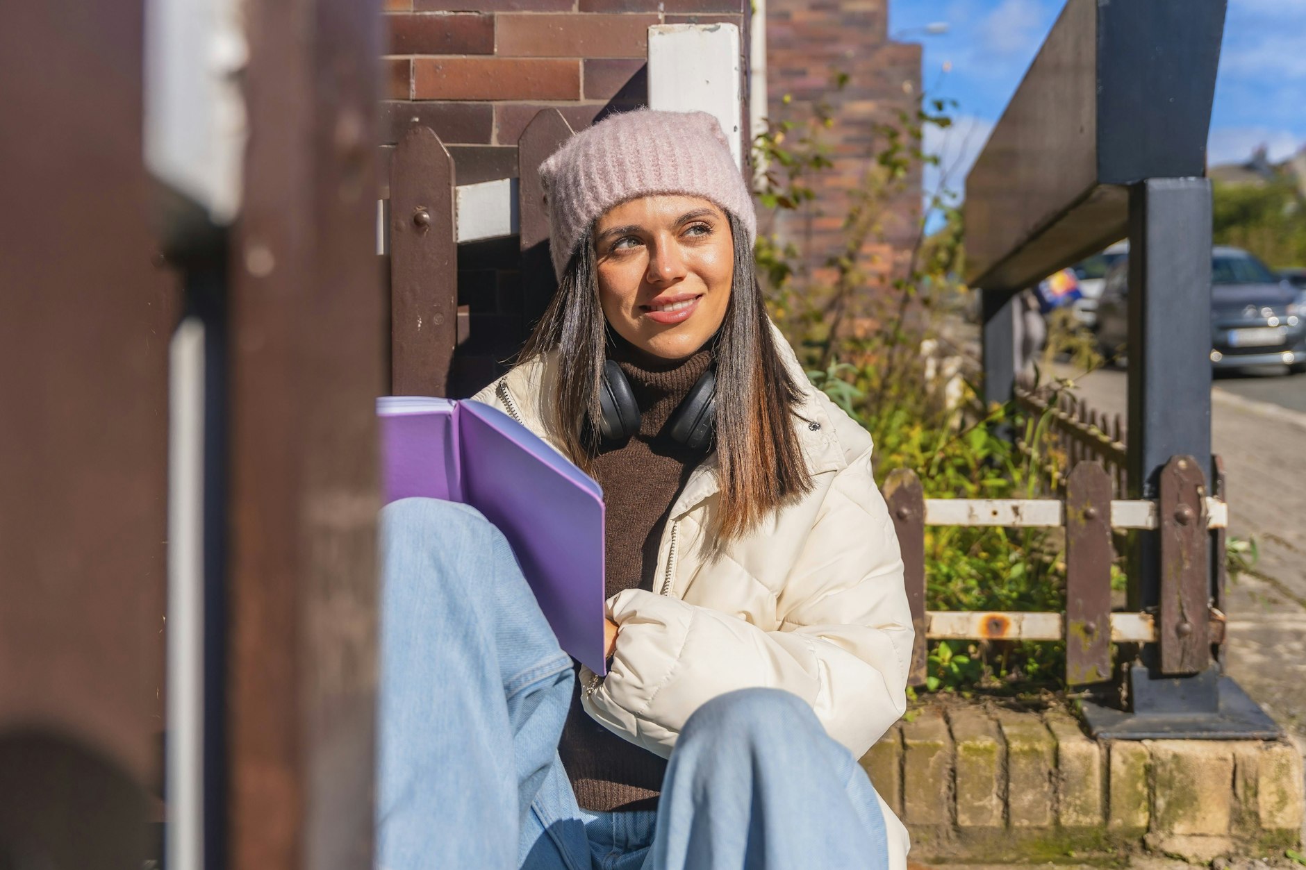 Gedanken kreisen: Manche Sternzeichen neigen dazu, Situationen besonders intensiv zu analysieren.