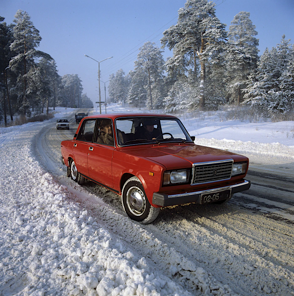 Für die Autos war erst der Name Schiguli üblich, später wurden die Pkw aus Russland auch in der DDR nur noch Lada genannt.