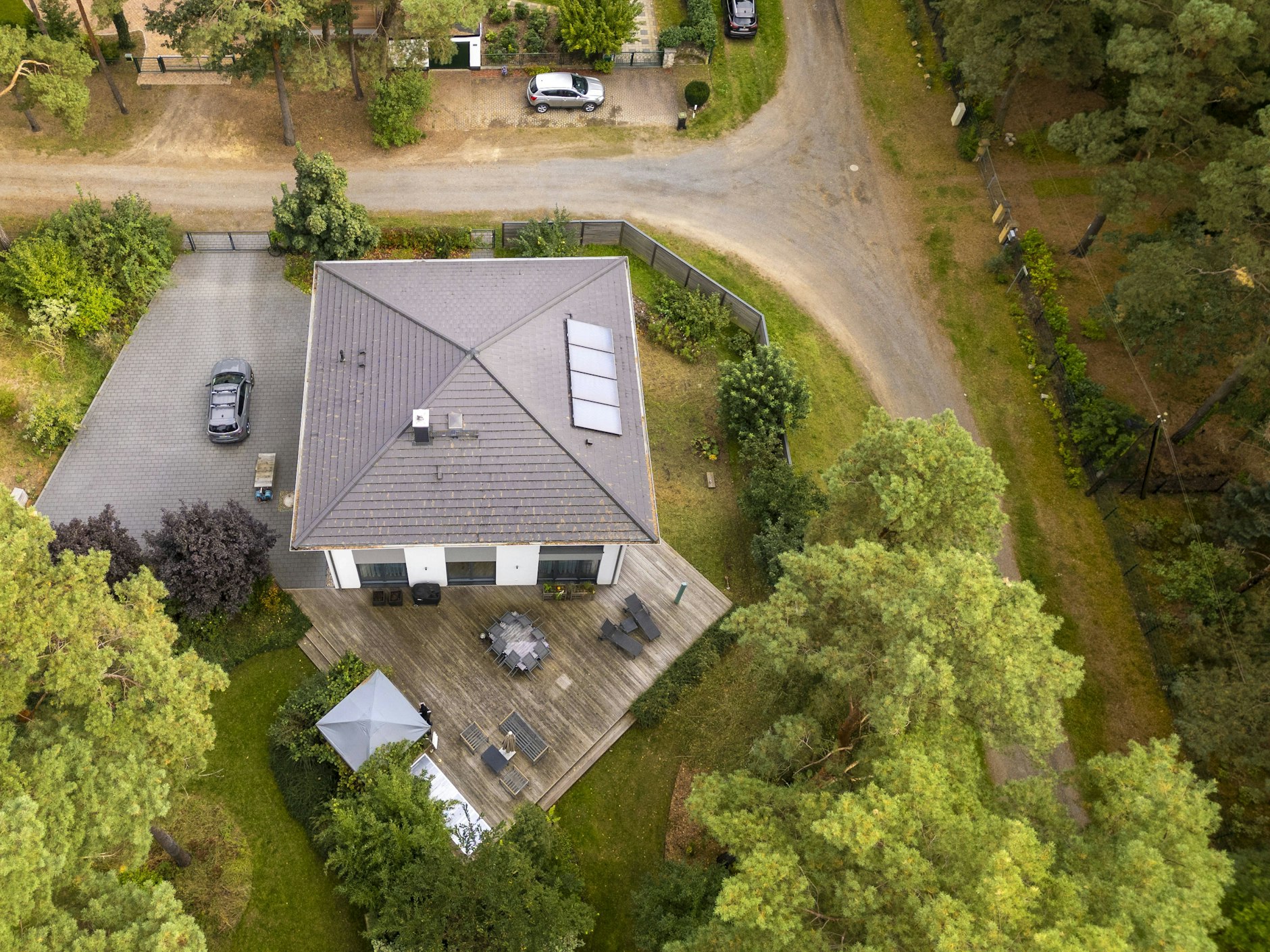 Auch in Brandenburg lohnen sich Solarpaneele aktuell richtig.