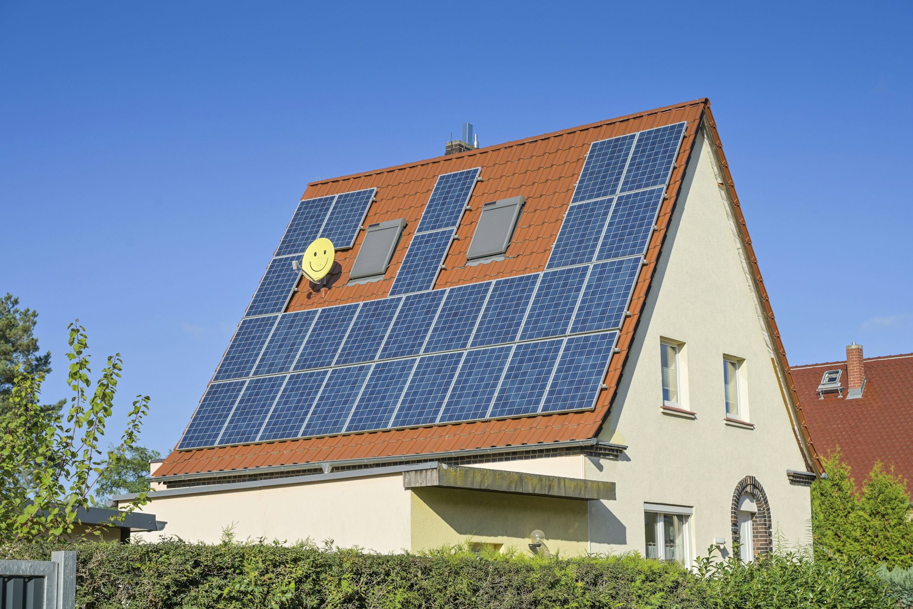 Einfamilienhaus mit Solardach in Brandenburg an der Havel. Der Osten erlebt einen Solarboom.