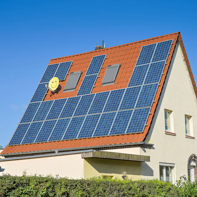 Photovoltaik im Preisrausch: Warum der Osten jetzt sparen kann!