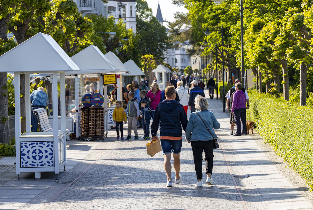 Schock für Urlauber: Gericht verbietet Einkaufen an der Ostsee am Sonntag!