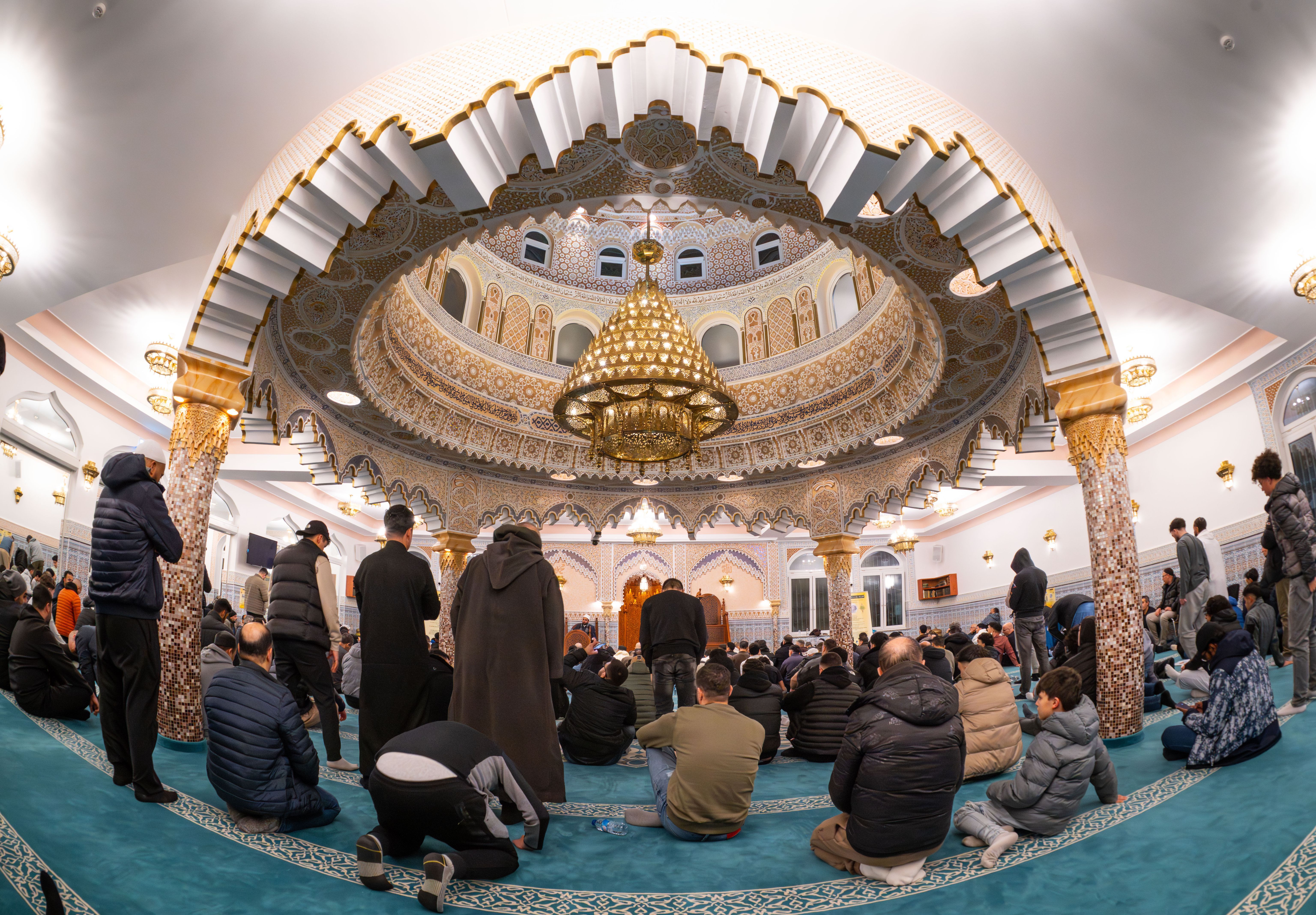 Studie: Fast die Hälfte der jungen Muslime in Deutschland fühlt sich zum Islamismus hingezogen