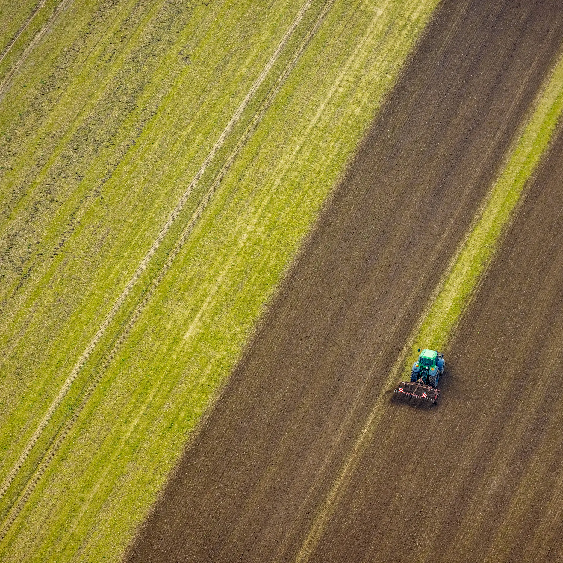 Image - Ostdeutsche Bauern in Gefahr: Investoren reißen Ackerflächen an sich