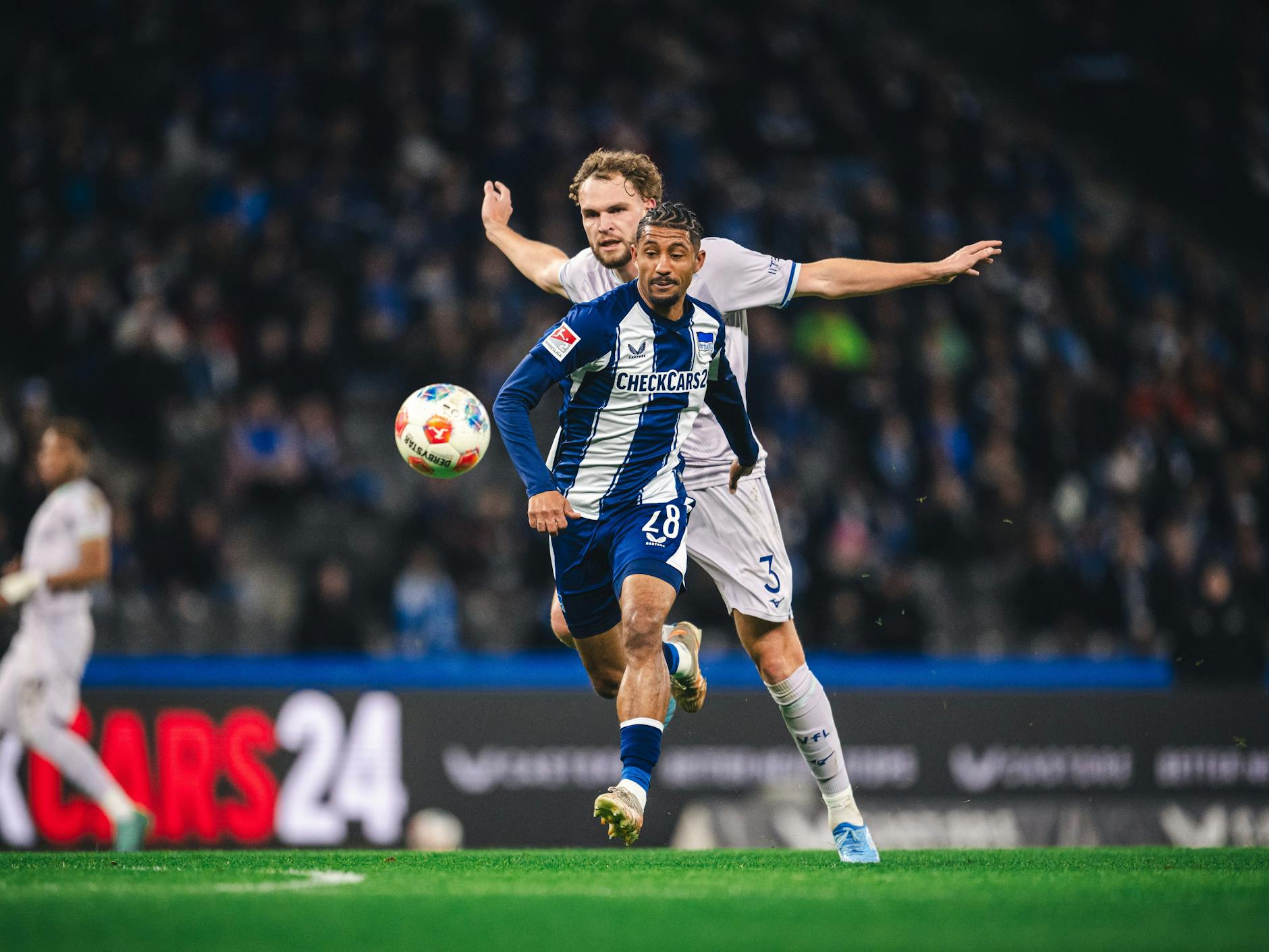Jeremy Dudziak spielte für Hertha-Kapitän Fabian Reese, weil Marten Winkler mit Magen-Darm-Virus flach lag.
