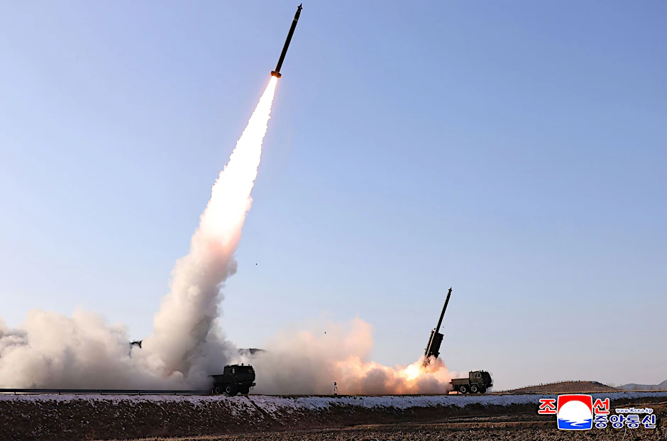 Die nordkoreanische Armee feuert ballistische Rakete ab