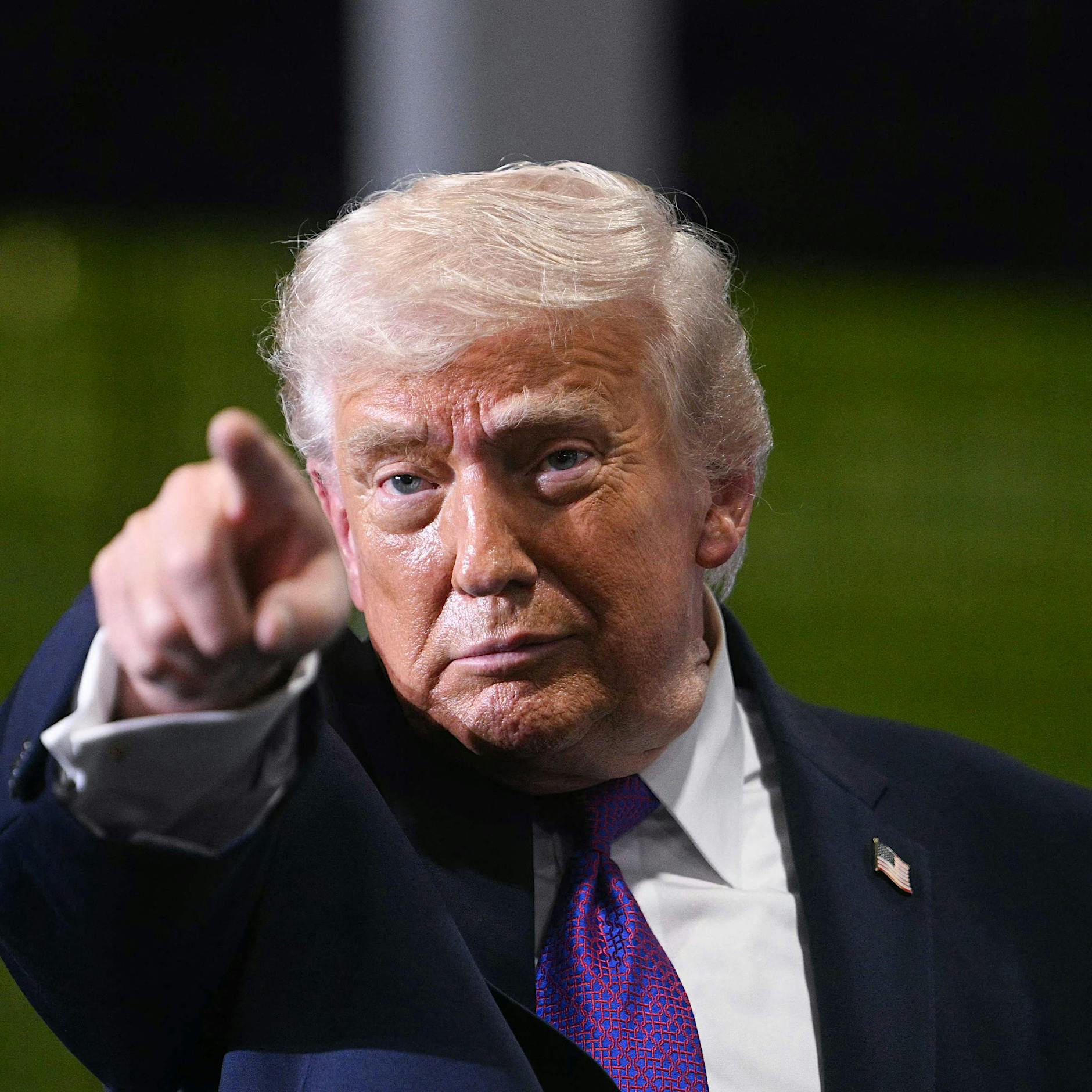 Trump: USA greifen Irans Öl-Exportdrehscheibe Kharg an