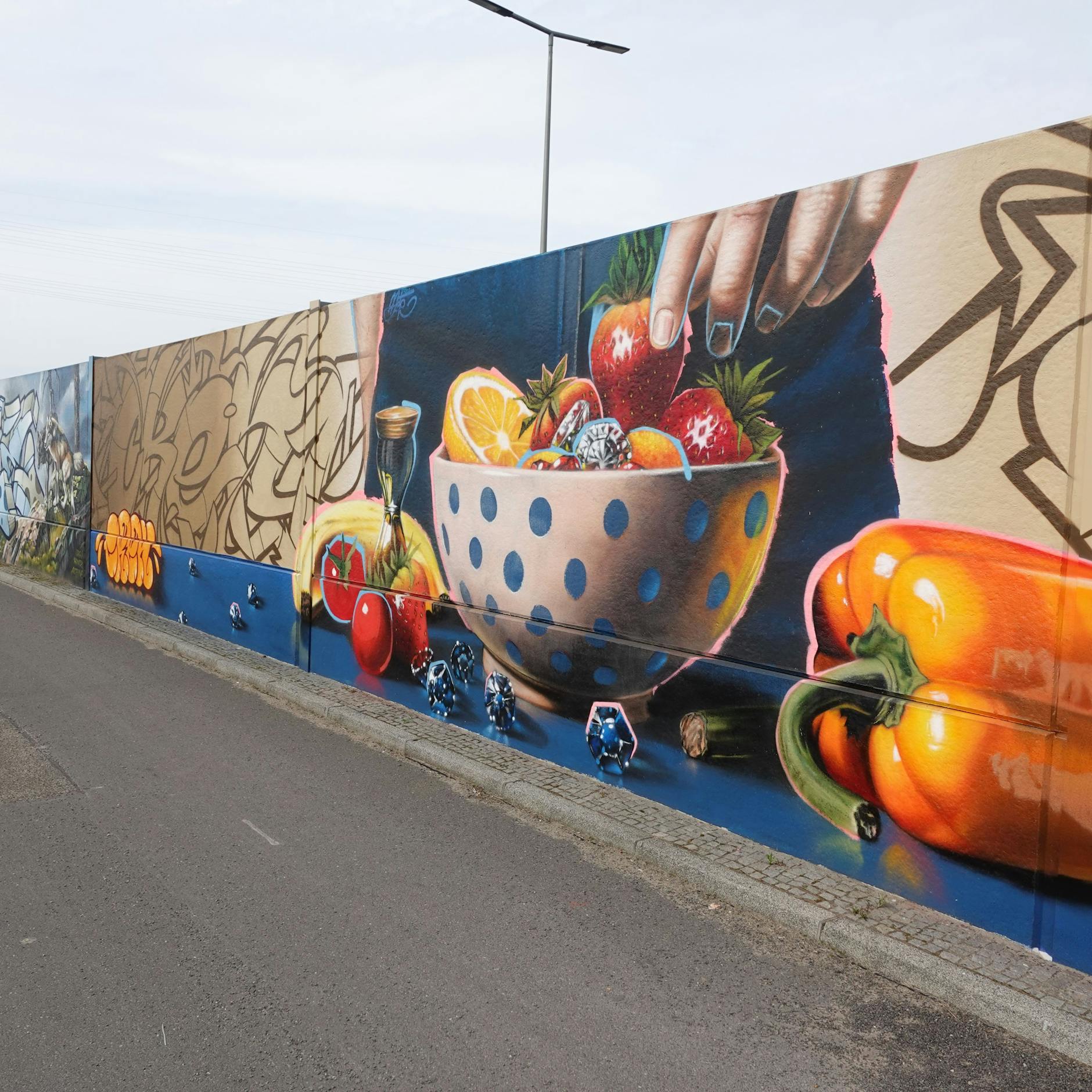 Image - Neue Mega-Graffiti-Galerie in Berlin-Schöneweide eröffnet