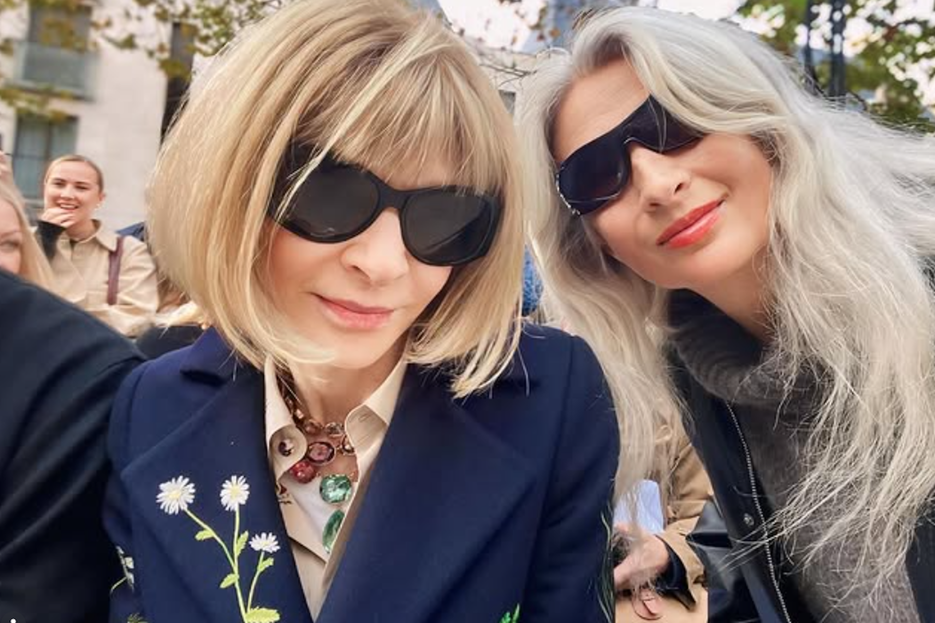 GNTM-Model Anja Kossiwakis (r.) kennt sich in der Modewelt bestens aus und verbrachte schon Zeit mit der Modekönigin Anna Wintour.