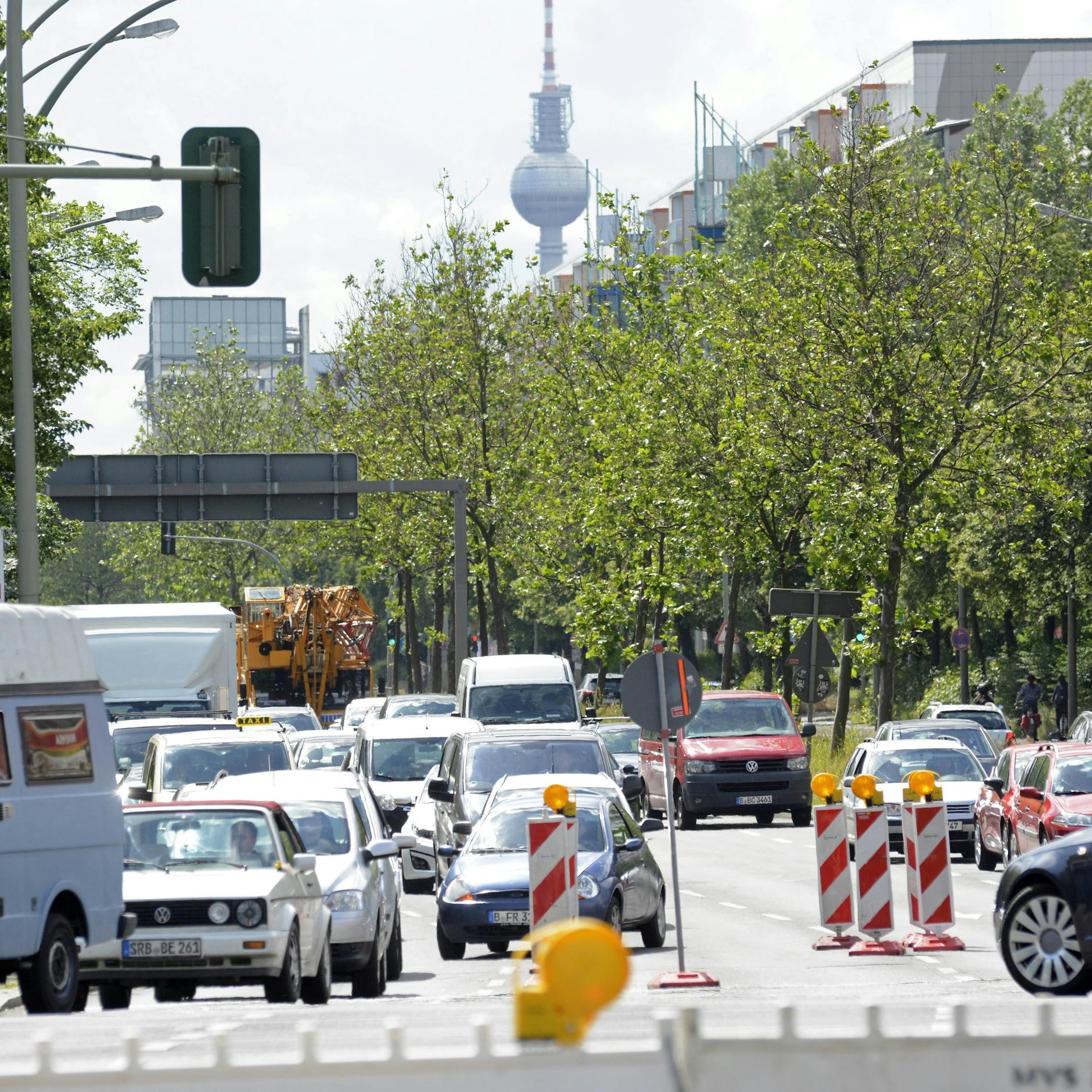 Image - Bombengefahr, Gleisbau: So wird Berlins Verkehrs-Montag