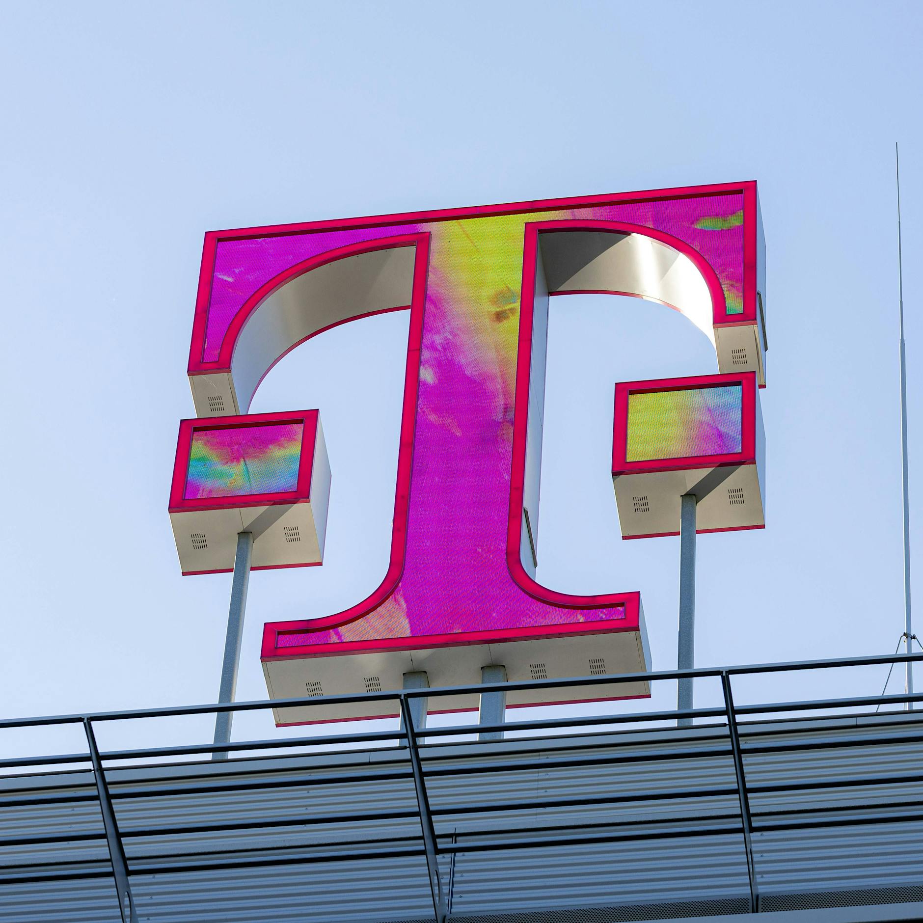 Bitter für Kunden der Telekom: Wer nicht reagiert, zahlt 40 Prozent mehr!