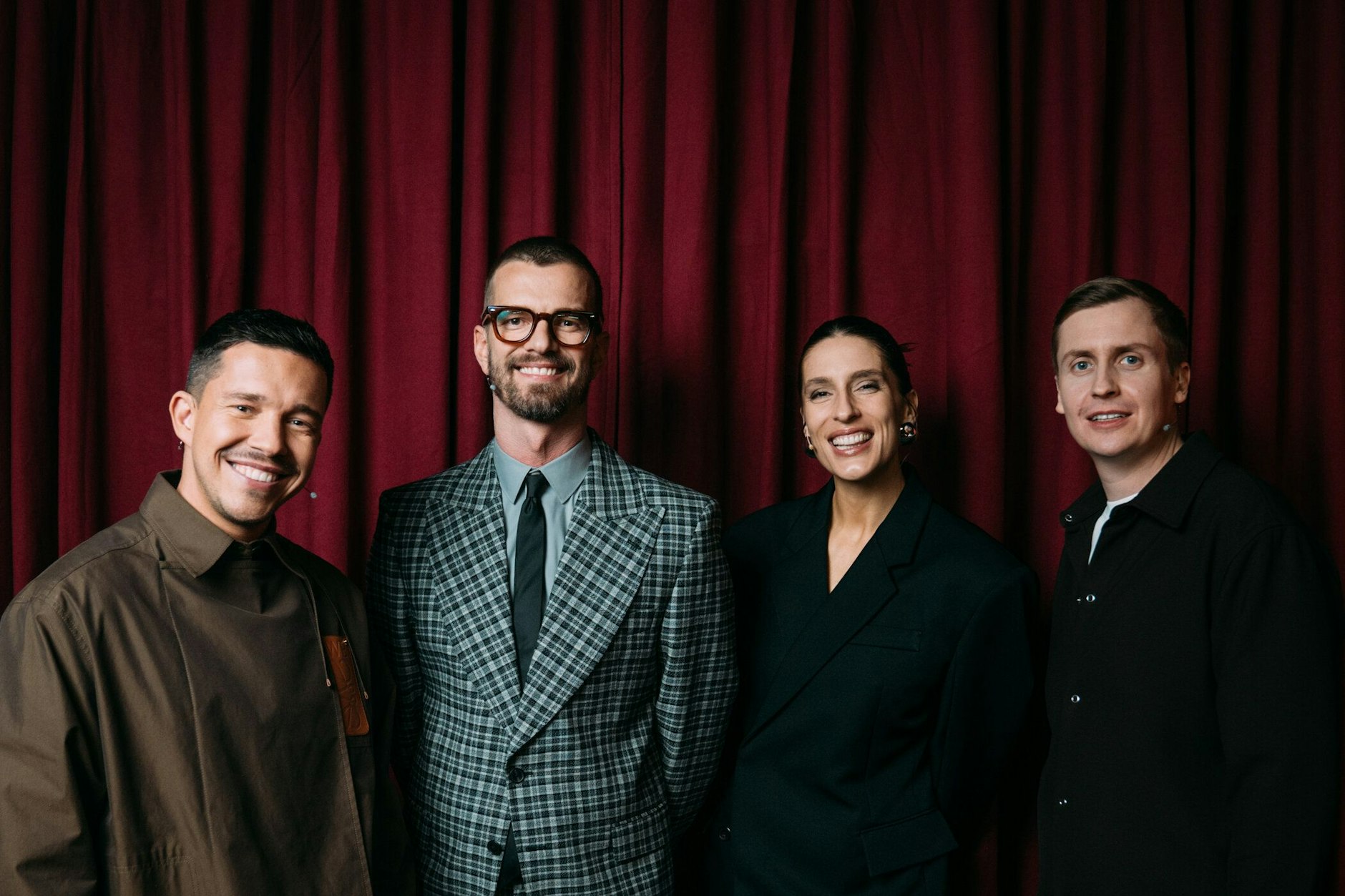 Kabarettist Till Reiners (r.), Musiker Nico Santos, Ex-Tennisprofi Andrea Petković: Sie wollen Joko Winterscheidt (2.v.l.) in der aktuellen Staffel von „Wer stiehlt mir die Show?“ die Sendung klauen.