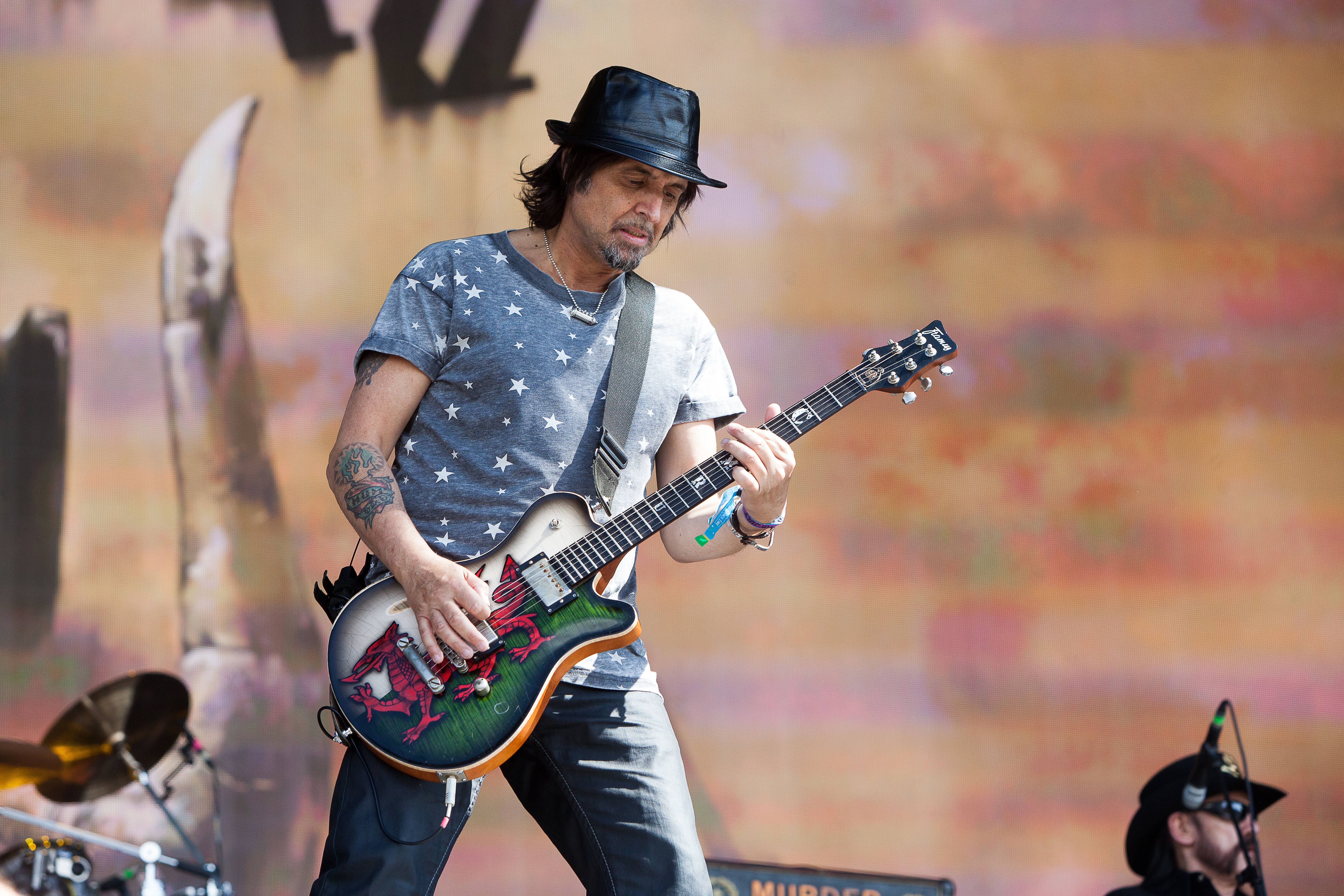 Motörhead-Gitarrist Phil Campbell stirbt nach schwerer Operation