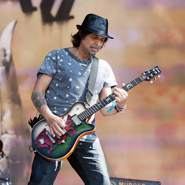 Motörhead-Gitarrist Phil Campbell stirbt nach schwerer Operation