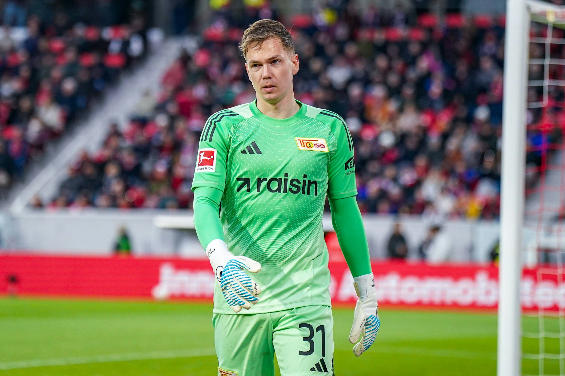 Rückte im Spiel beim SC Freiburg für den verletzten Frederik Rönnow erstmals ins Tor des 1. FC Union Berlin: Matheo Raab