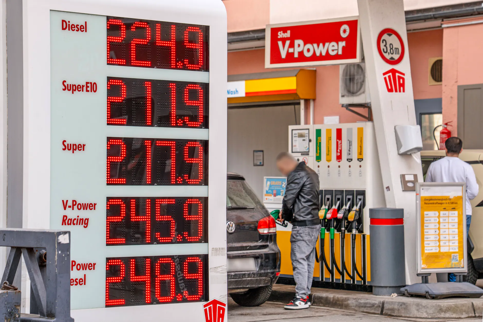 Infolge des Iran-Krieges sind die Kraftstoffpreise in Deutschland stark gestiegen.