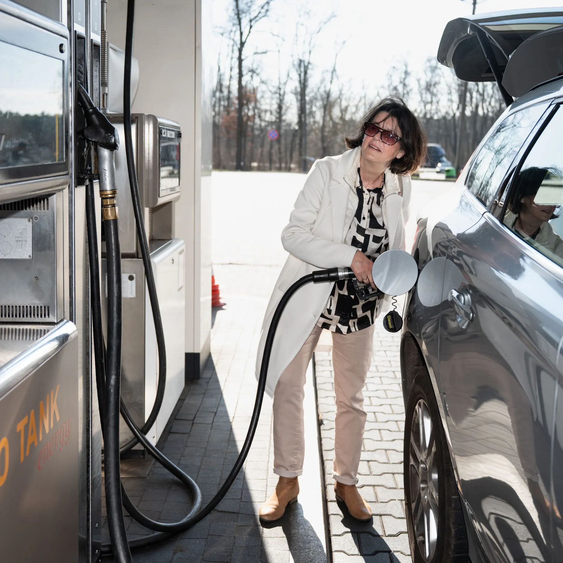 Image - Spritpreise über zwei Euro: Warum Tanken in Deutschland so teuer bleibt