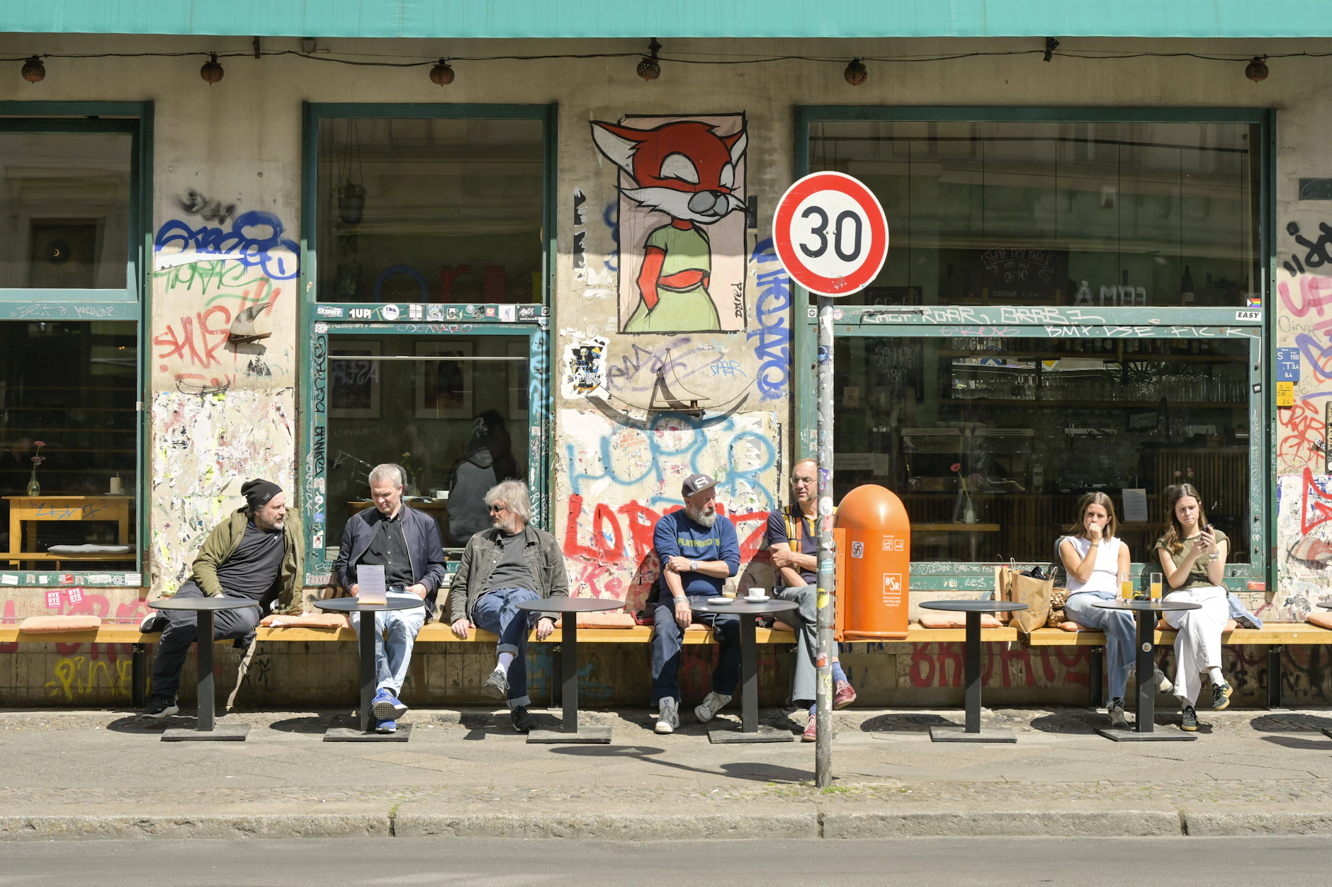 Wer ein Café mit Ambiente besucht, muss oft mehr für den Kaffee zahlen.