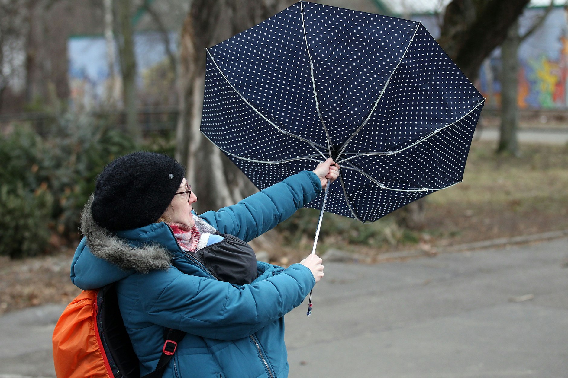 Am Montag soll es auch in Berlin die ersten Gewitter der Saison geben. Graupelschauer und Sturmböen sind angesagt.