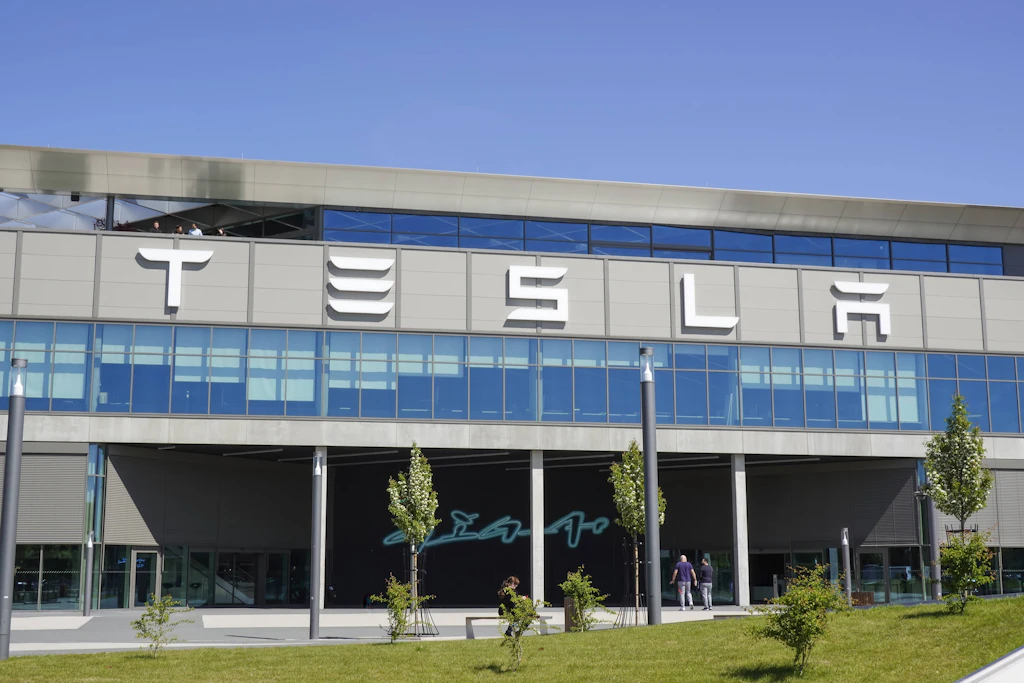 Tesla öffnet die Gigafactory für Schüler aus Berlin und Brandenburg