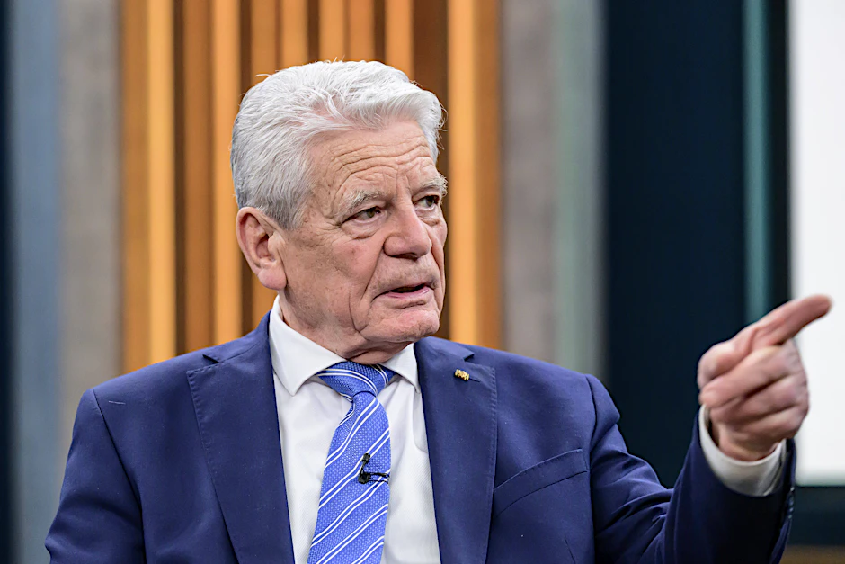 Joachim Gauck, ehemaliger Bundespräsident, war am Sonntagabend bei Caren Miosga zu Gast.