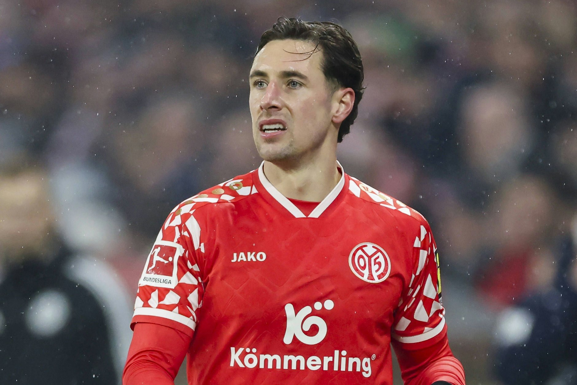 Dominik Kohr vom FSV Mainz 05 hält einen besonderen Rekord in der Bundesliga. Welchen? Darum geht es am Montag bei „Wer wird Millionär?“.