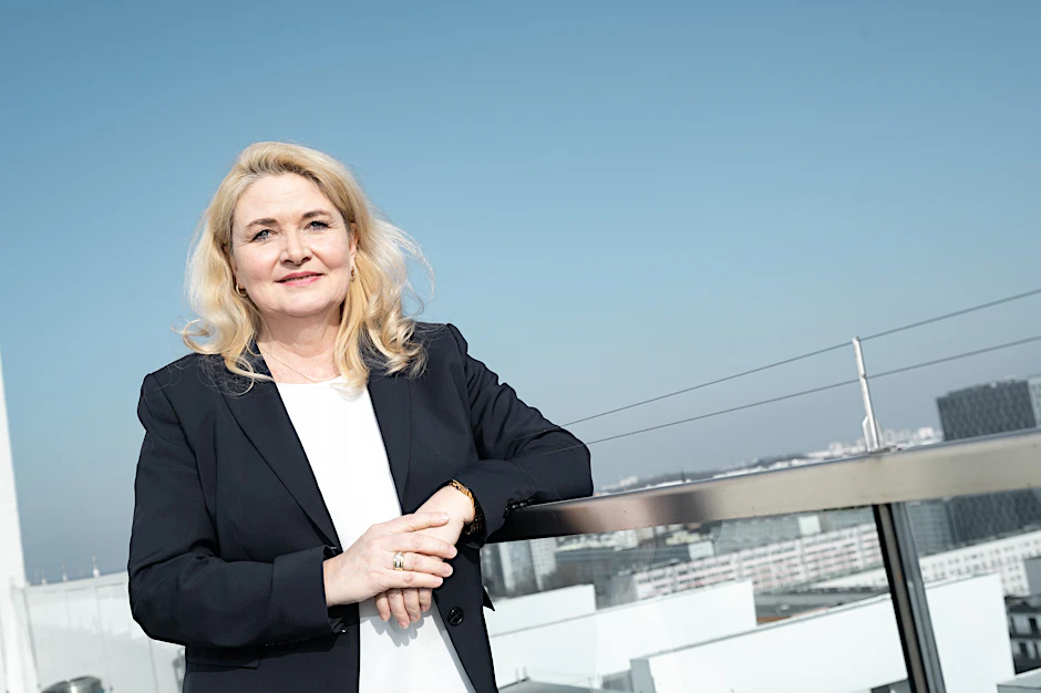 Kristin Brinker ist seit 2021 Landes- und Fraktionsvorsitzende der Berliner AfD und Spitzenkandidatin für die kommende Wahl.