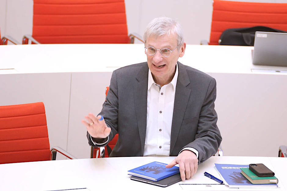 Die AfD will gegen die neuen Ordnungsgelder im Brandenburger Landtag vorgehen. (Im Bild: AfD-Landeschef Hans Christoph Berndt)