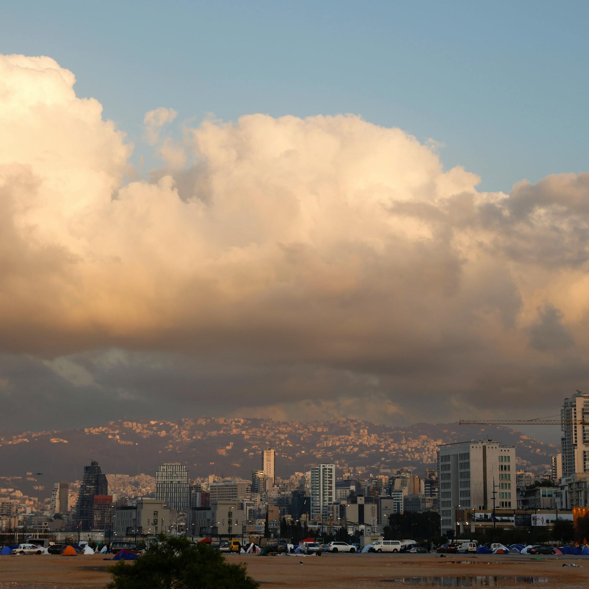 Image - Nahost-Krieg: Iran beschießt Golfstaaten, Israel greift Teheran und Beirut an