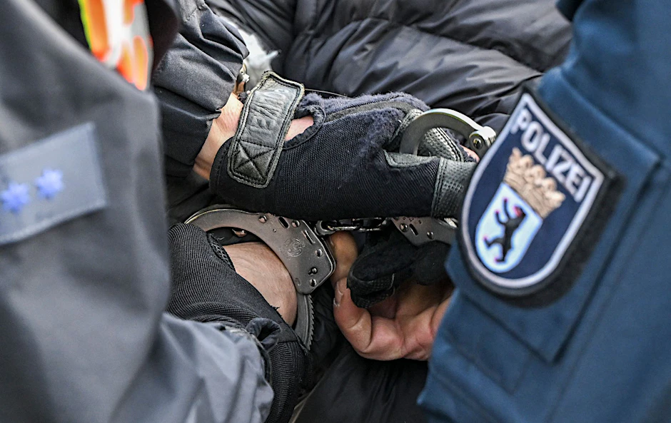Die Berliner Polizei kämpft weiter mit Problemen bei der Nachwuchsgewinnung.