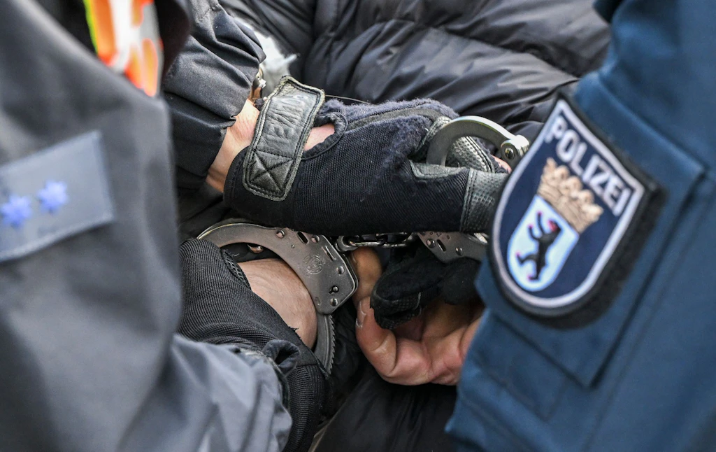 Berlin polisinde devam eden işe alım sorunları