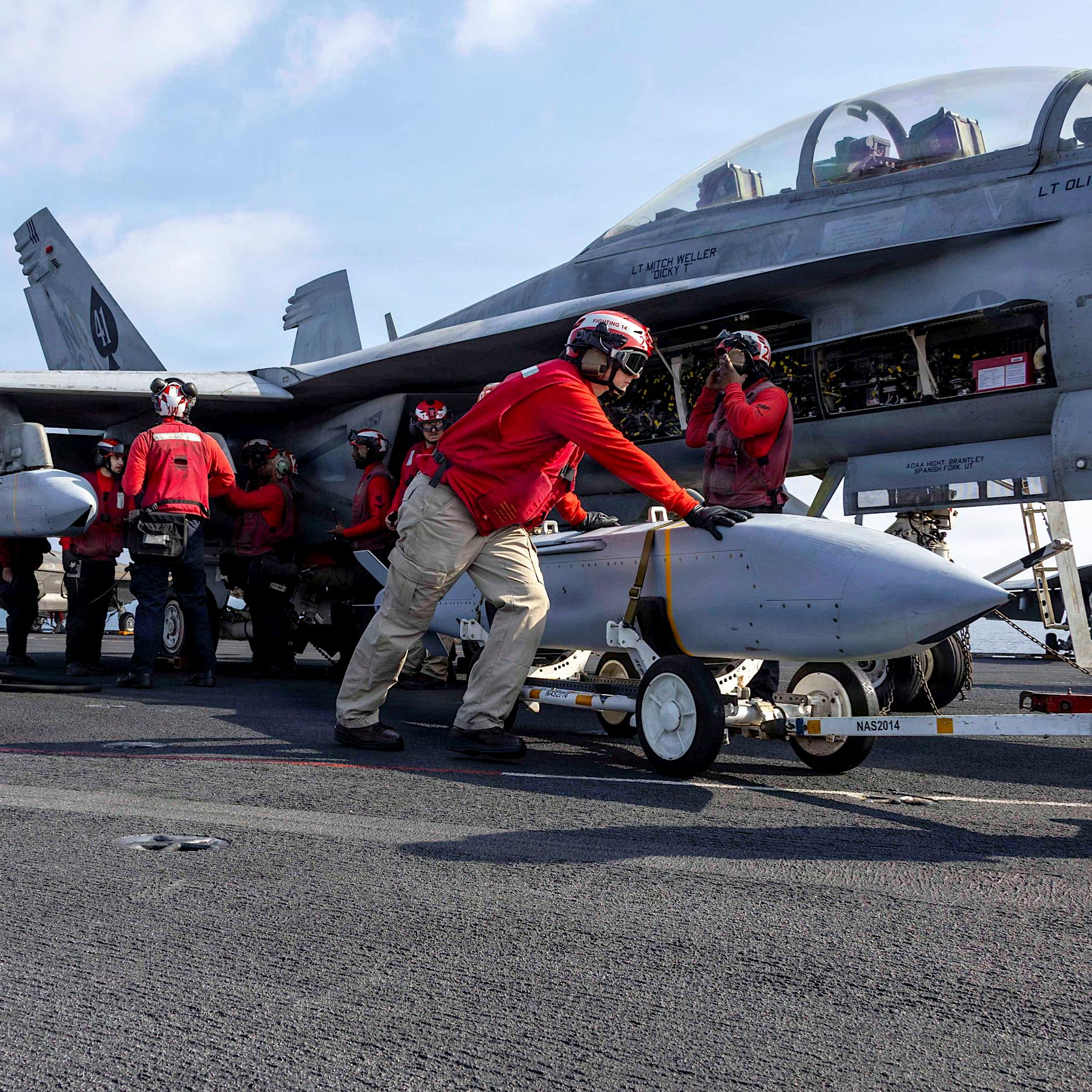 Bomben als „Himmelsgeschenke“: Die irritierende Lust am Krieg