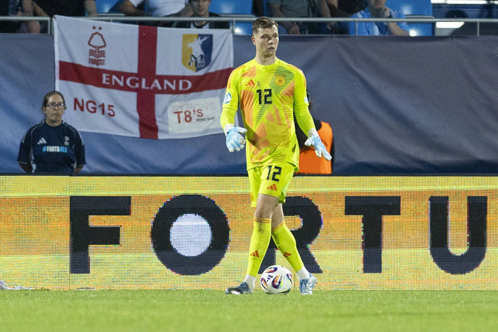 England lockt Hertha-Torwart! Bei Tjark wird es Ernst