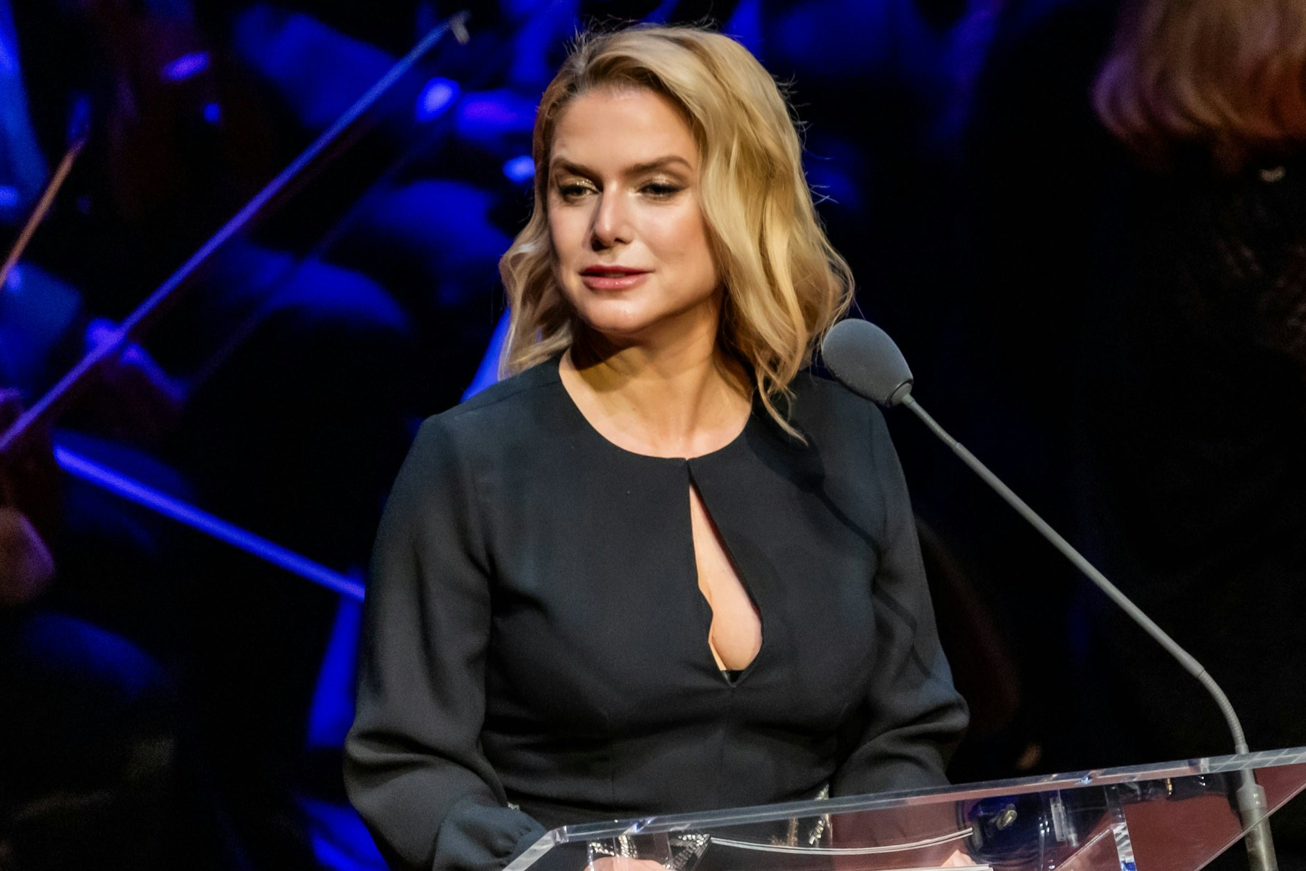 Jeanette Biedermann verbrachte ihre Kindheit in der DDR.