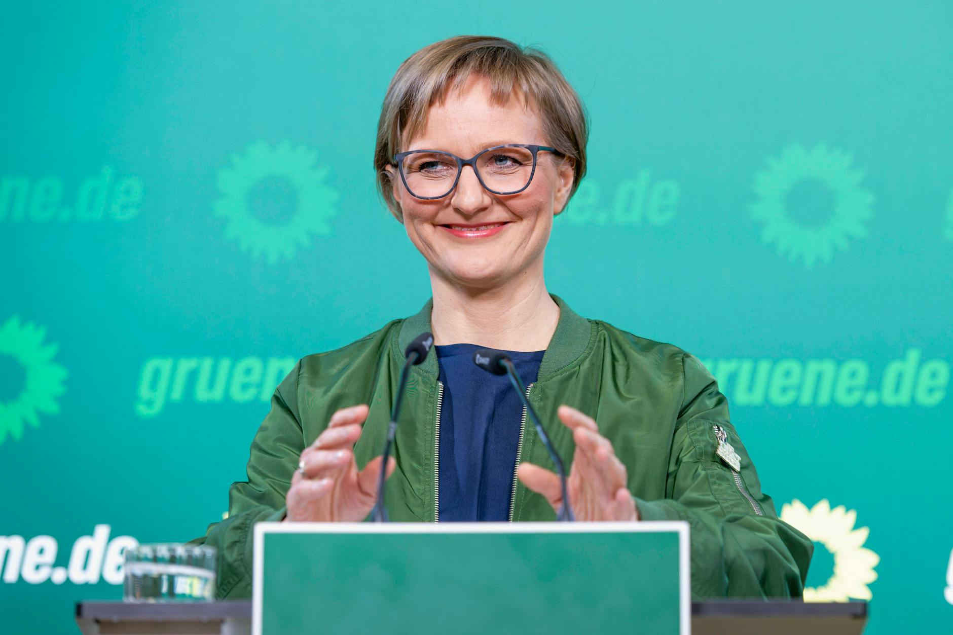 Die Grünen haben einer Umfrage zufolge die SPD überholt.