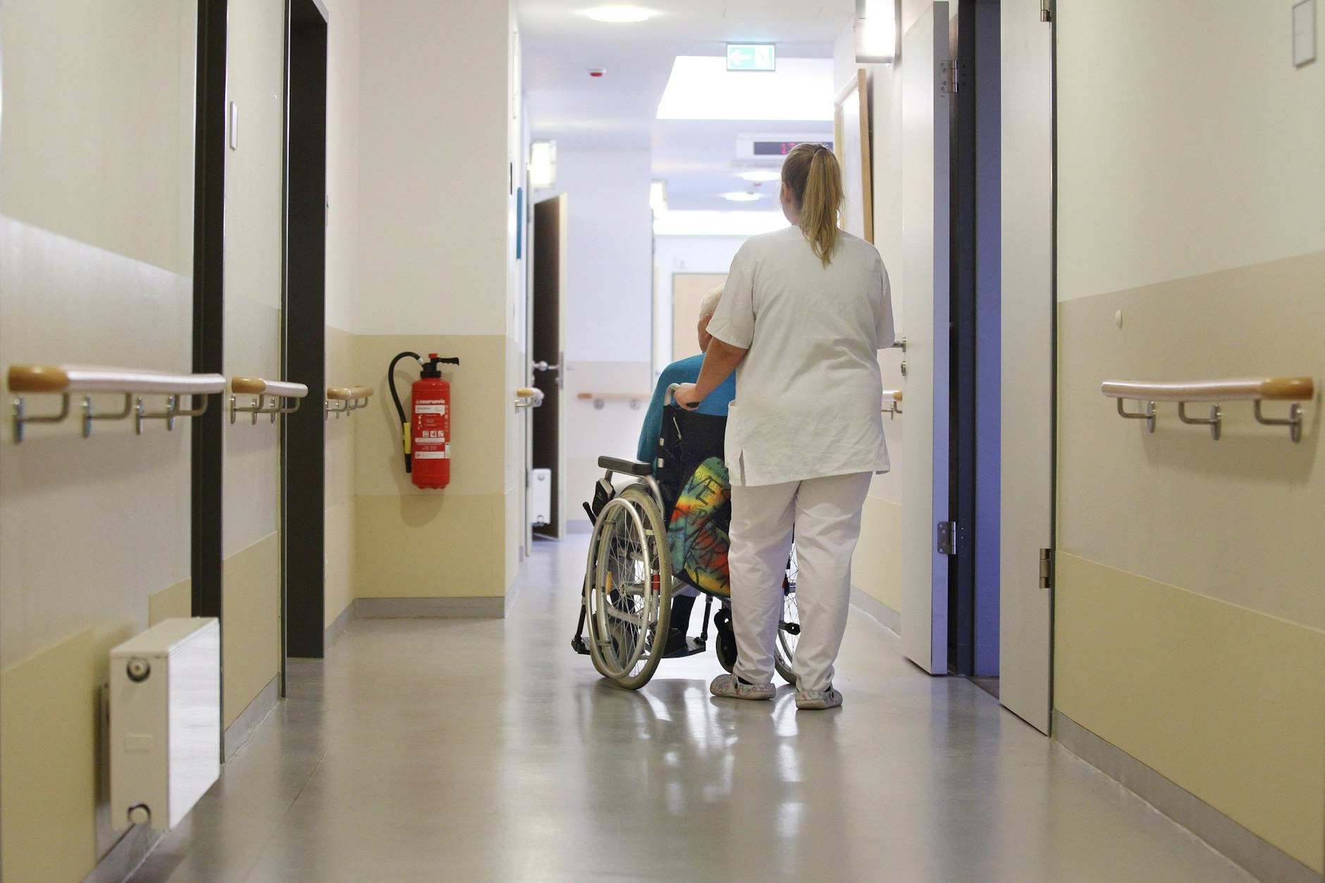 Die Anzahl an Auszubildenden in der Pflege erreichte 2025 ein Rekordhoch in Deutschland.