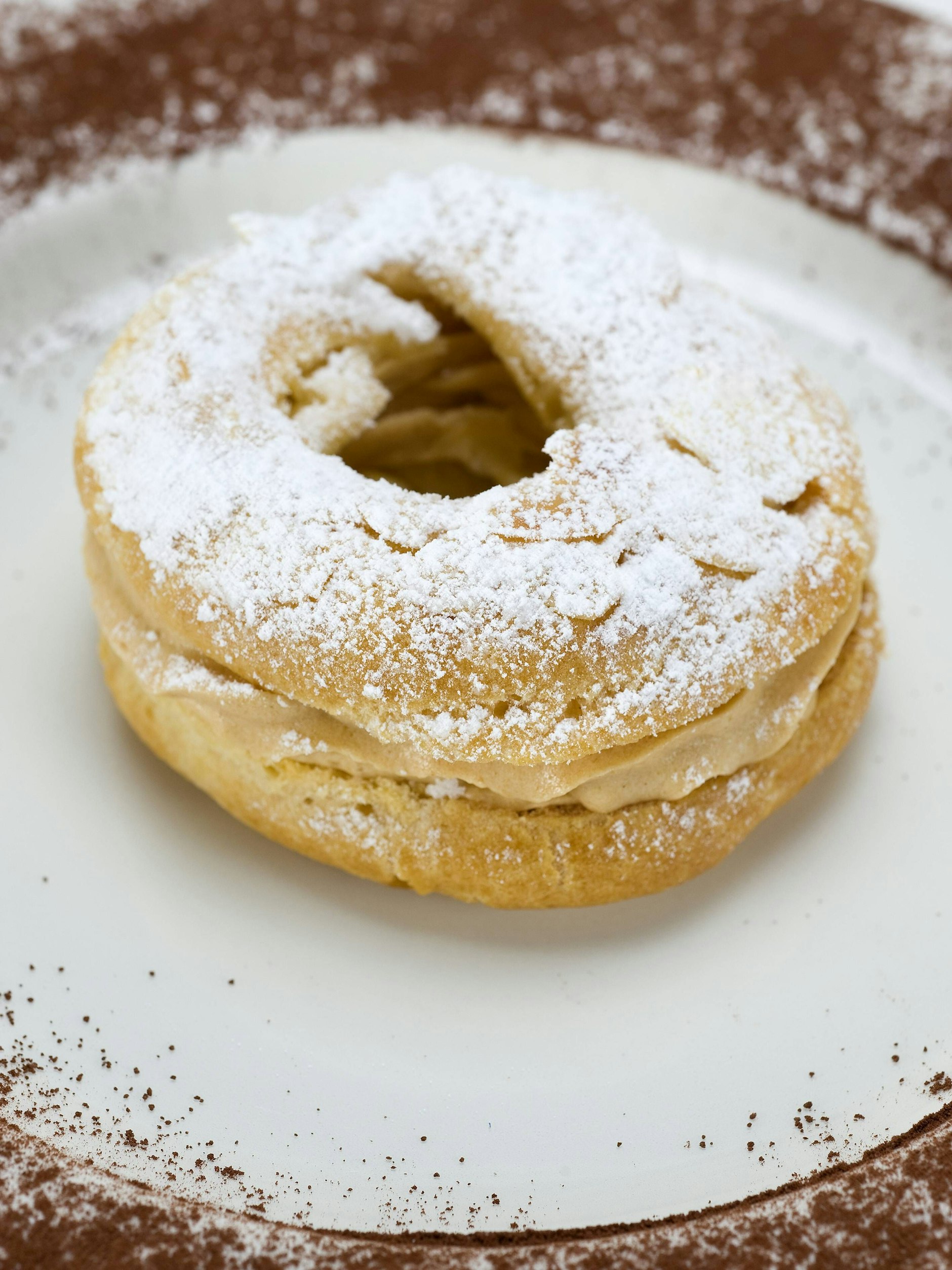 Auch die Bäcker bei „Das große Promibacken“ müssen am Herd hübsche Paris-Brest zaubern.