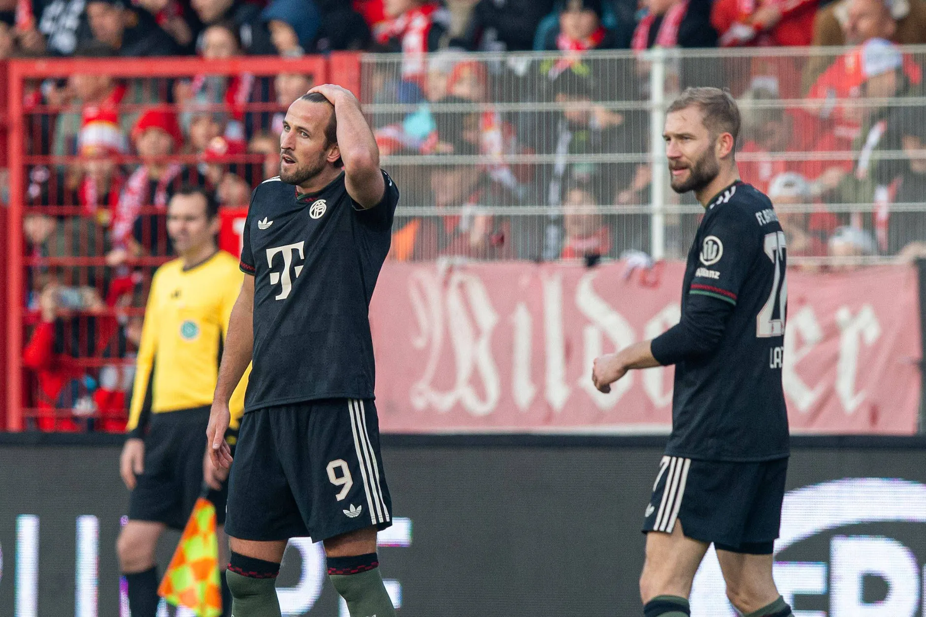 Superstar Harry Kane (l.) und der FC Bayern München wissen bereits, wie schwer es gegen den 1. FC Union Berlin sein kann.