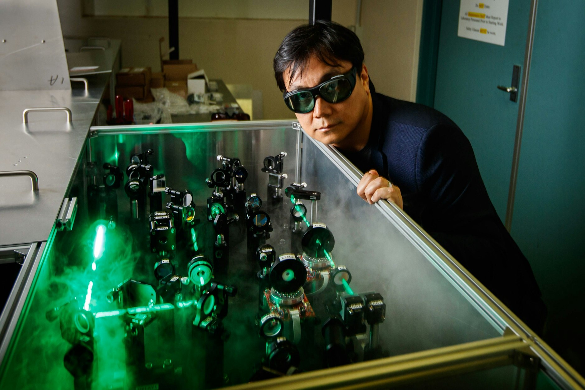 Projektleiter Dr. James Quach hat bei seiner Quantenforschung einen Durchbruch erzielt.