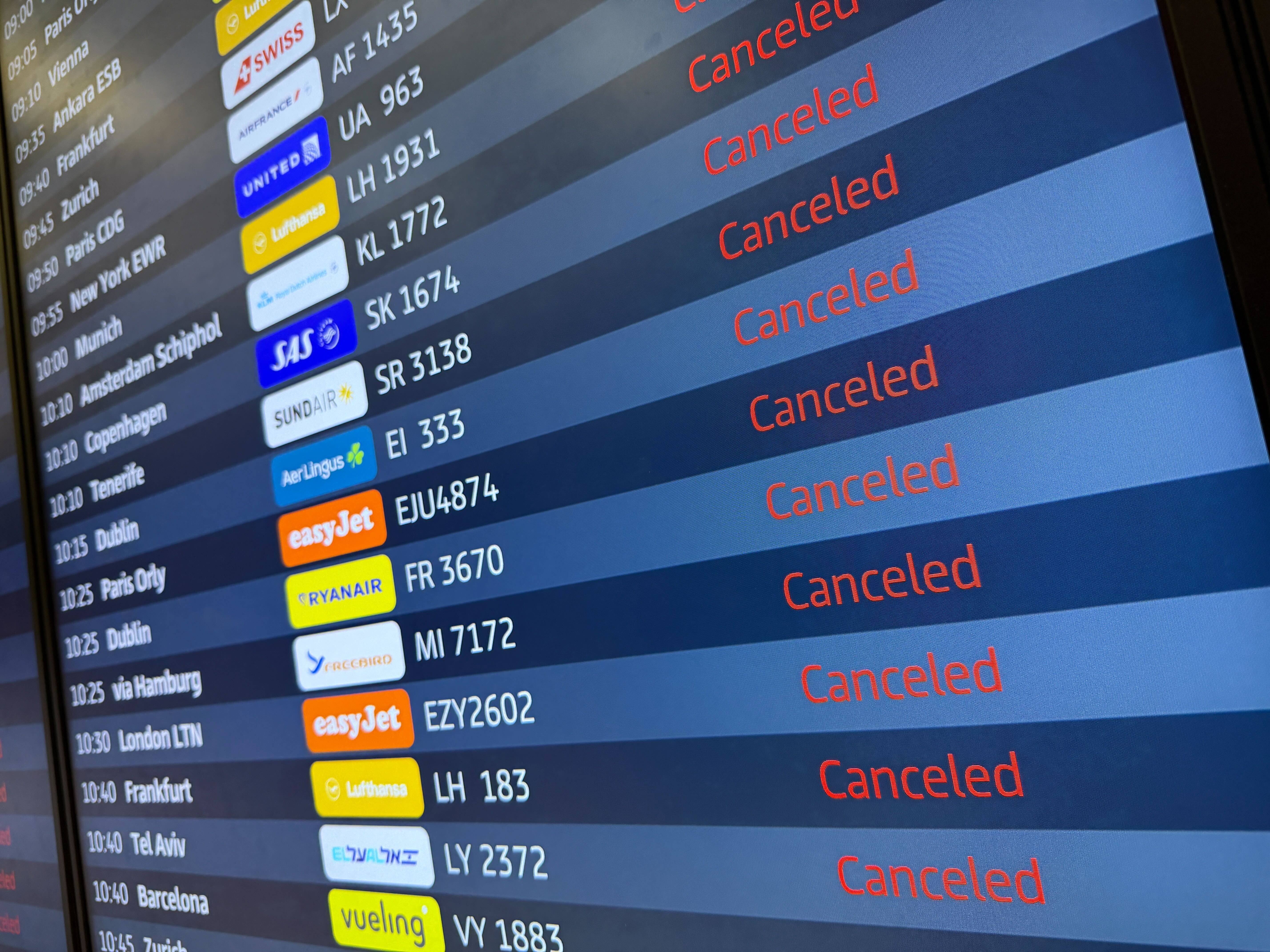 BER-Streik legt Flughafen lahm: Alle Flüge gestrichen