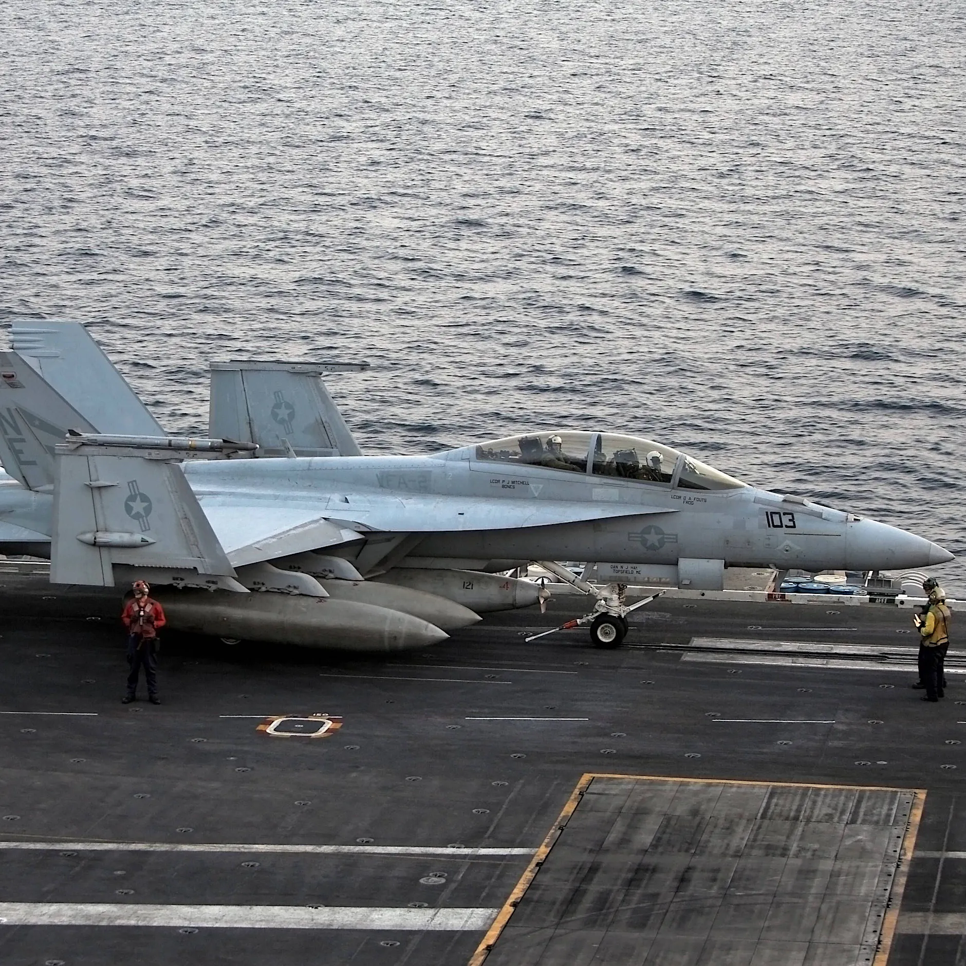 USA setzen tonnenschwere Bunkerbrecherbomben an Straße von Hormus ein