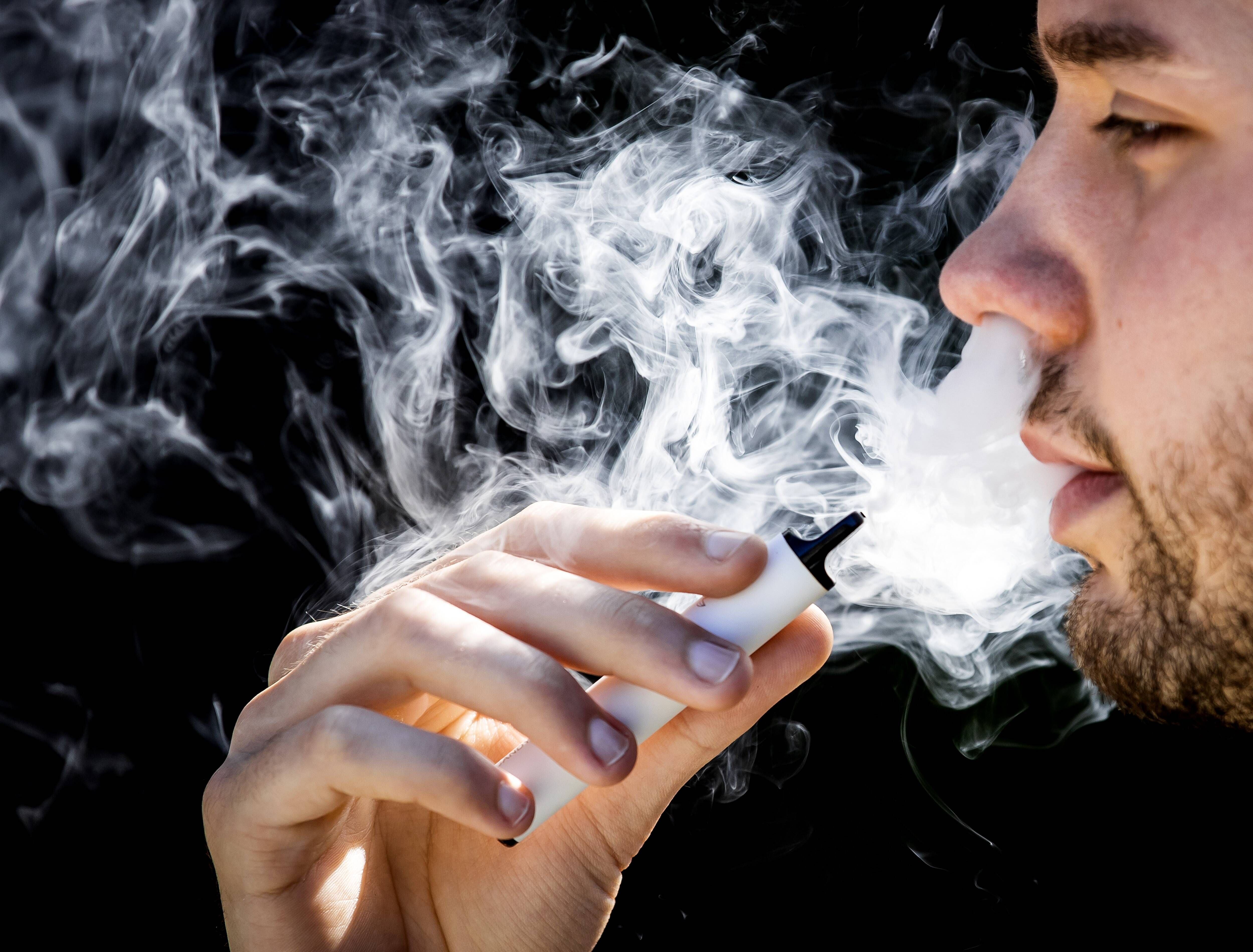 Vaper löst Feueralarm in Fabrik aus und bekommt 25.000 Euro Abfindung