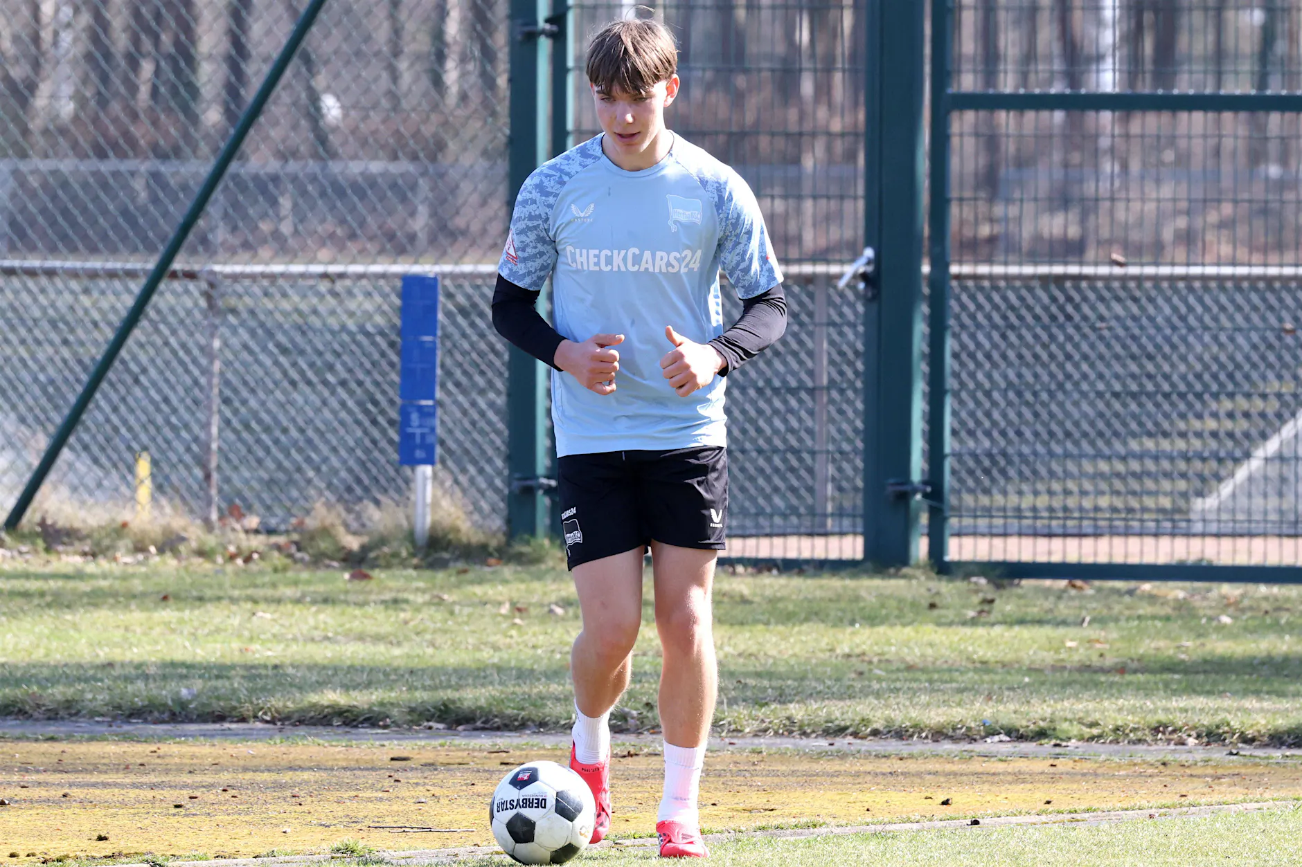 Hertha-Wunderkind Eichhorn wieder da! Aber wie lange noch?