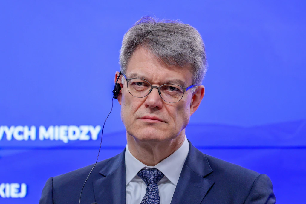 Bundesverkehrsminister Patrick Schnieder (CDU) will den Führerschein günstiger machen. Auf Kosten der Verkehrssicherheit?