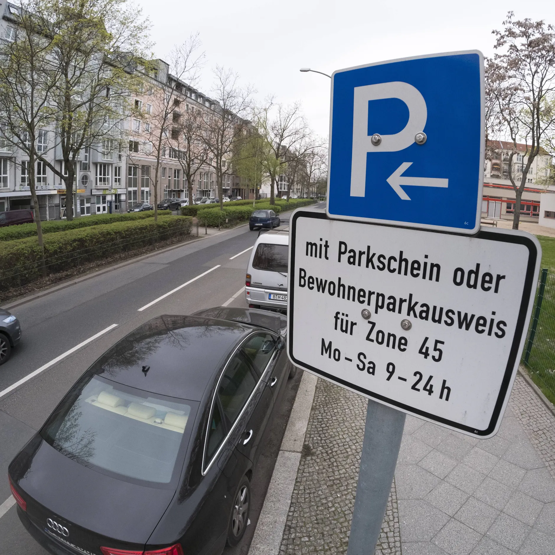 Image - Parkgebühren für Anwohner werden doch nicht erhöht: Das sagt die Verkehrsverwaltung