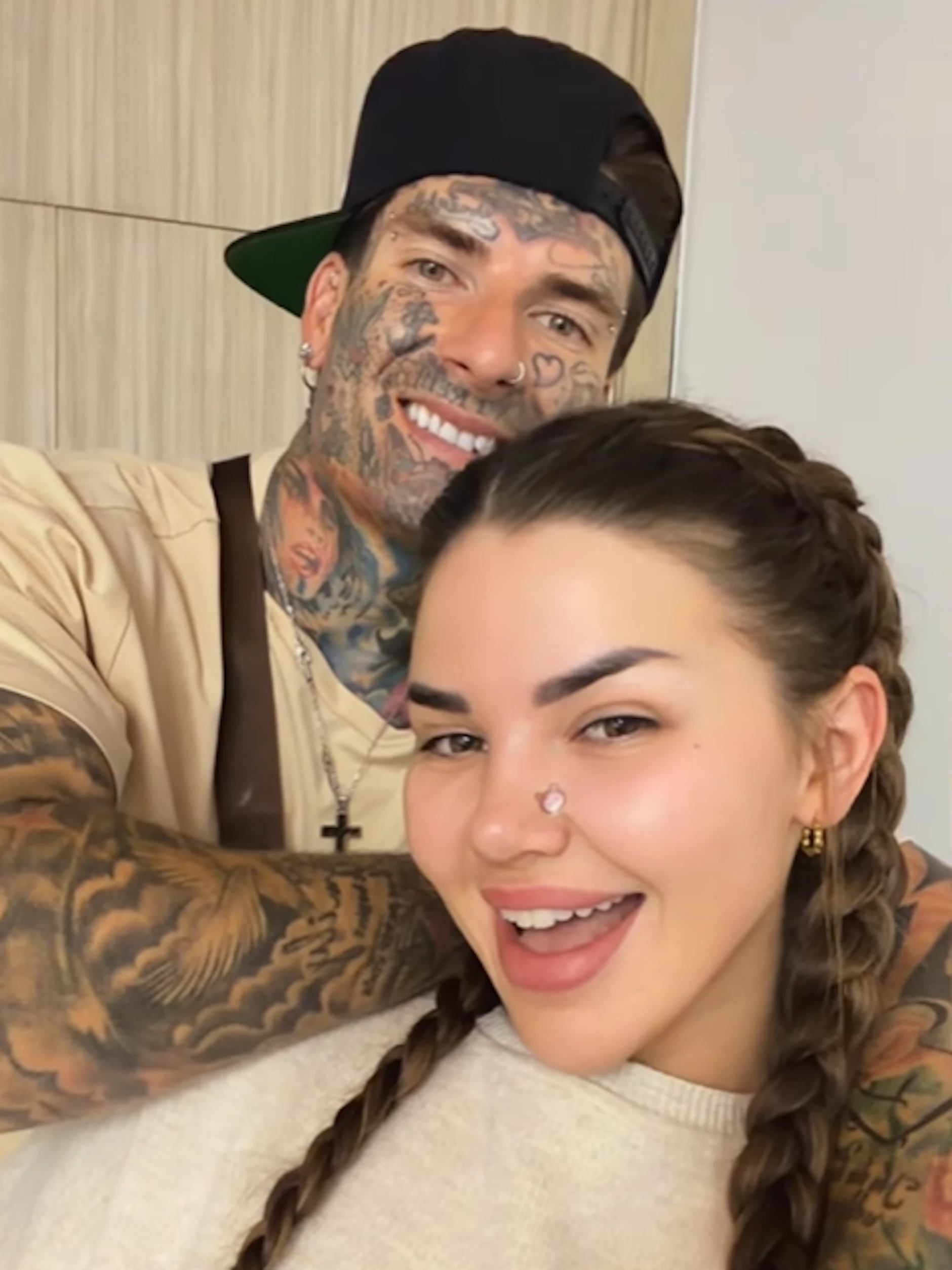 Kim Virginia und Nikola sind nach einer Trennung wieder zusammen.