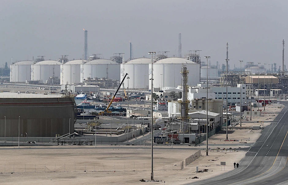 Katars LNG-Anlage Ras Laffan wurde nach iranischen Angriffen offenbar schwer beschädigt. Europa drohen Versorgungsengpässe.